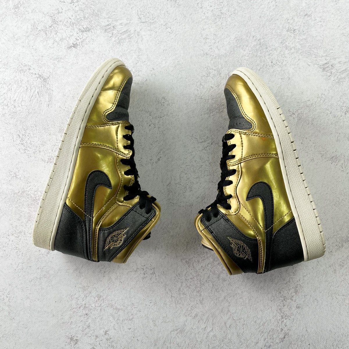 Jordan Brand Air Jordan 1Retro High BHM Gold Size US 8 / IT 38 - 6 Thumbnail