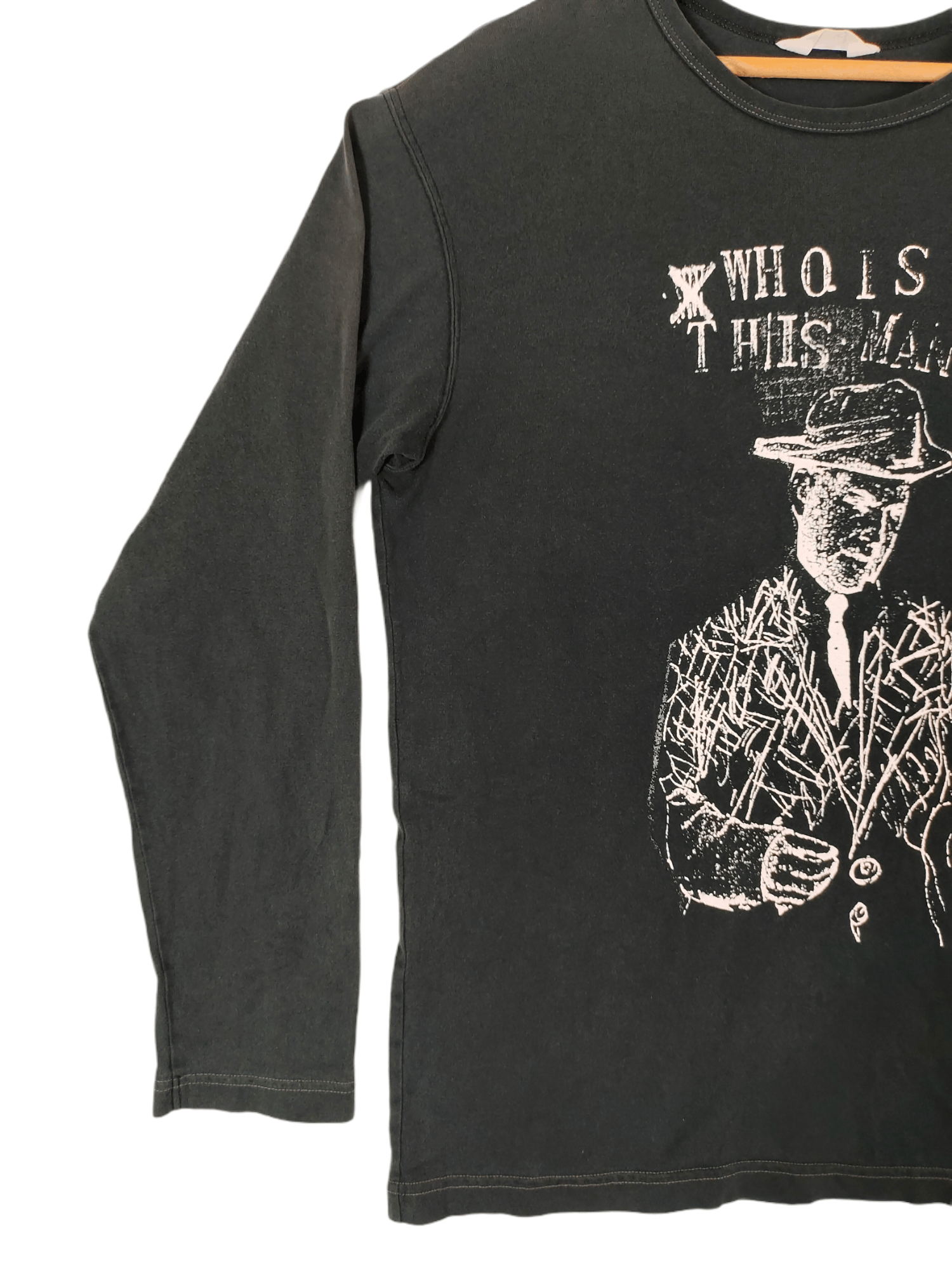 Jean-Michel Basquiat × Uniqlo Jean Michel Basquiat x Uniqlo WHO IS THIS MAN? tshirt Size US L / EU 52-54 / 3 - 4 Thumbnail