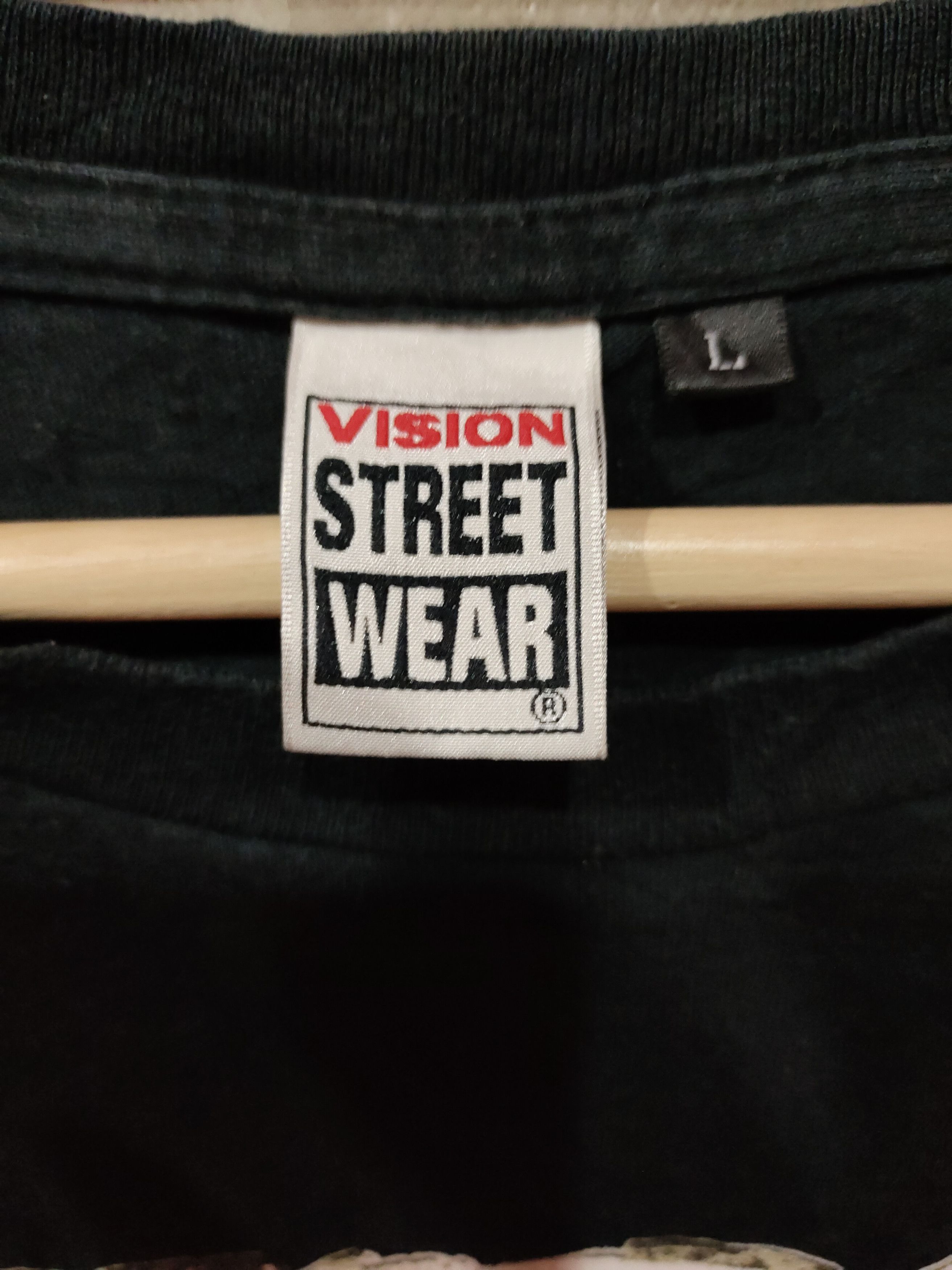 Vision Streetwear Vision Streetwear big logo tee Size US L / EU 52-54 / 3 - 7 Thumbnail