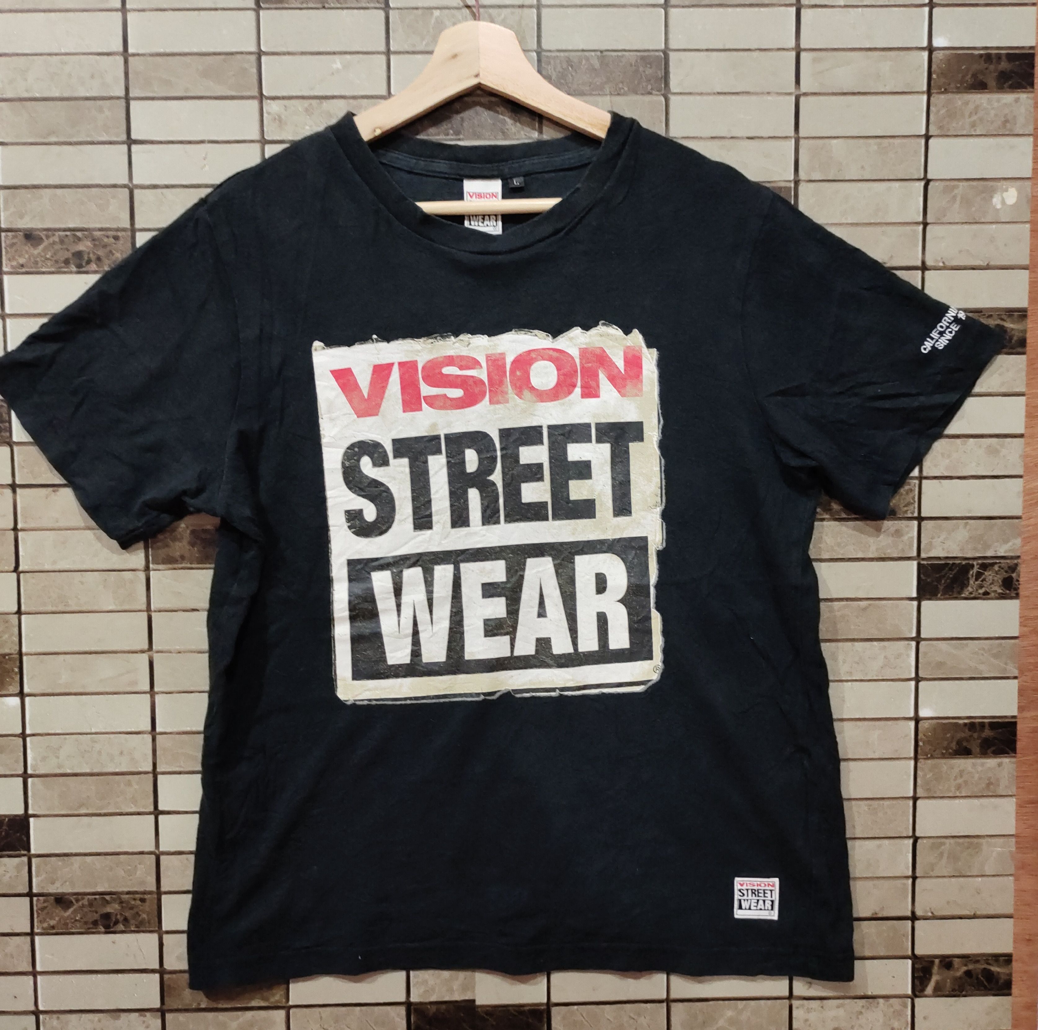Vision Streetwear Vision Streetwear big logo tee Size US L / EU 52-54 / 3 - 1 Thumbnail
