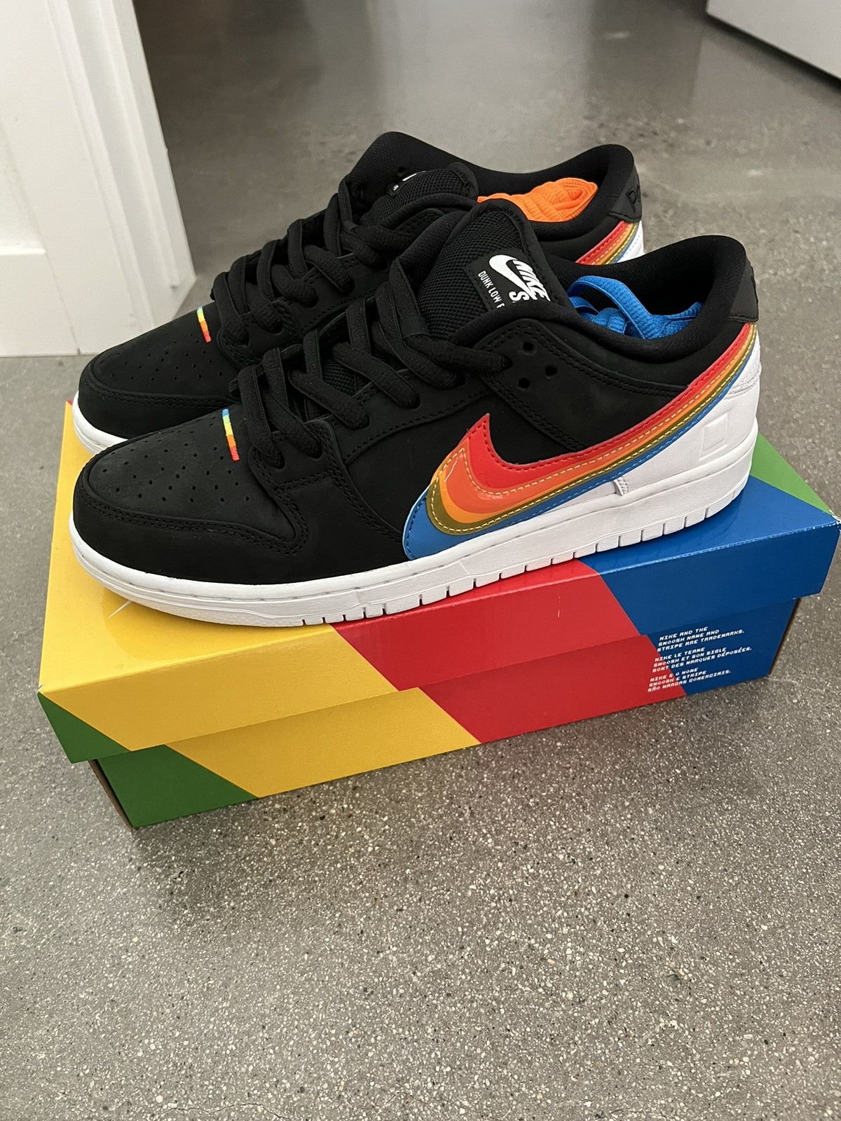 Nike Polaroid Dunk Size US 9 / EU 42 - 1 Thumbnail