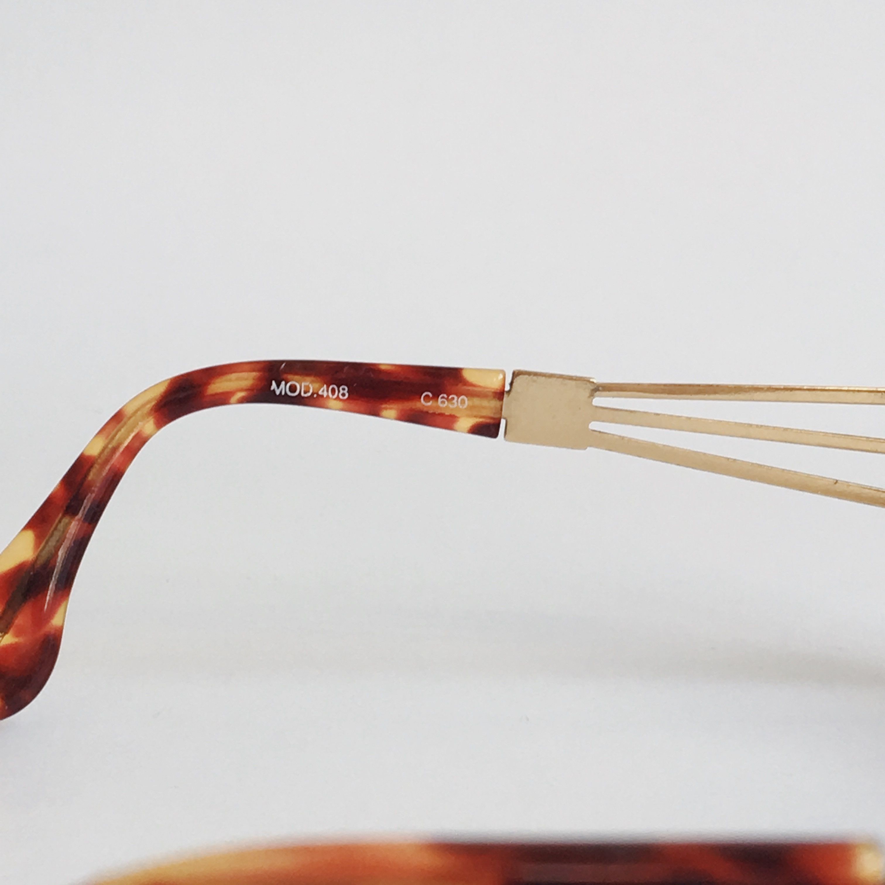 Vintage YANKS Vintage Oval Sunglasses Gold/Black Tortoise Frame 90s Size ONE SIZE - 7 Thumbnail