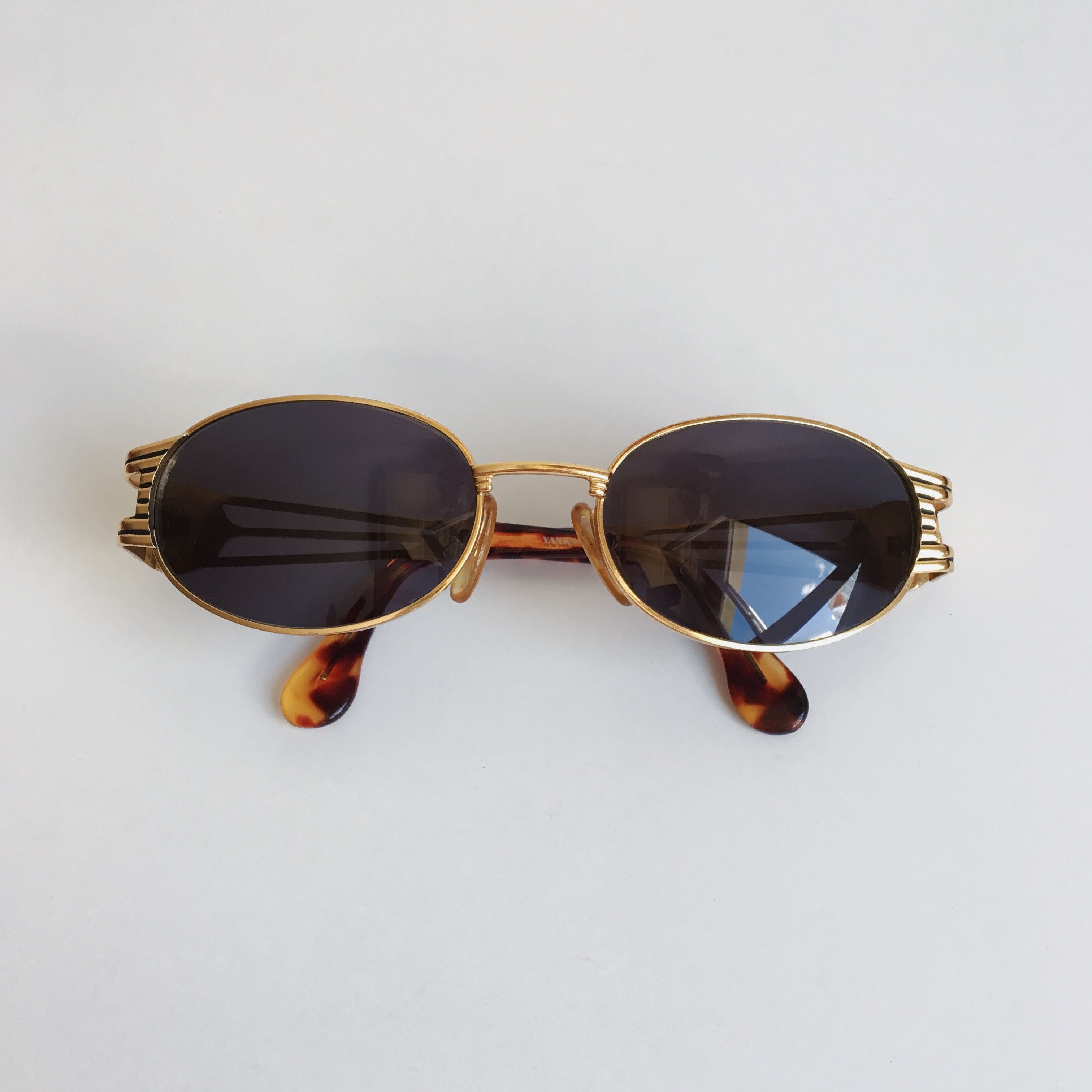 Vintage YANKS Vintage Oval Sunglasses Gold/Black Tortoise Frame 90s Size ONE SIZE - 3 Thumbnail