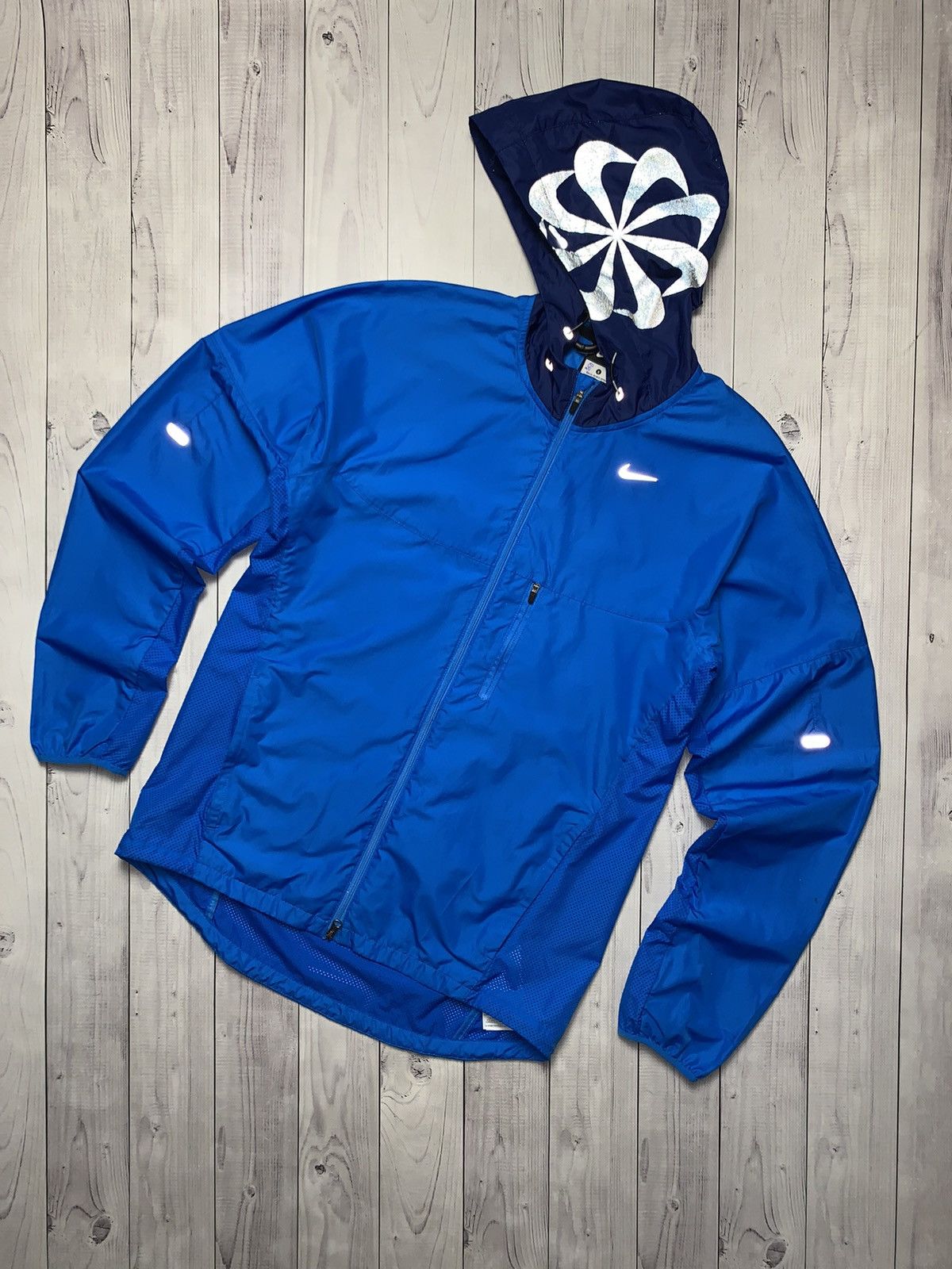 Other Vintage Nike light jacket size S Blue swoosh Size US S / EU 44-46 / 1 - 1 Thumbnail
