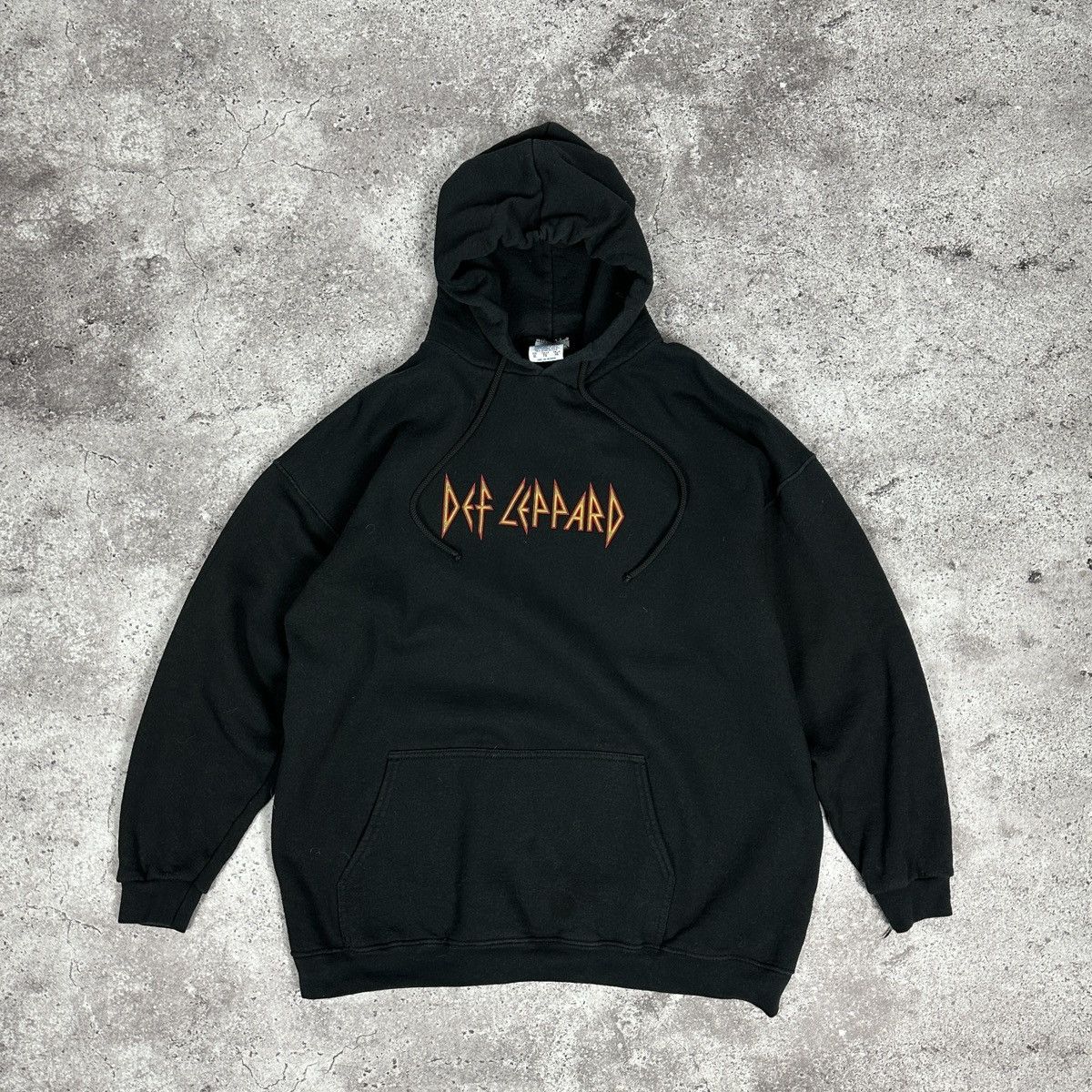 Def Leppard Vintage 90s Def Leppard AAA heavyweight hoodie rock band Size US XL / EU 56 / 4 - 1 Thumbnail