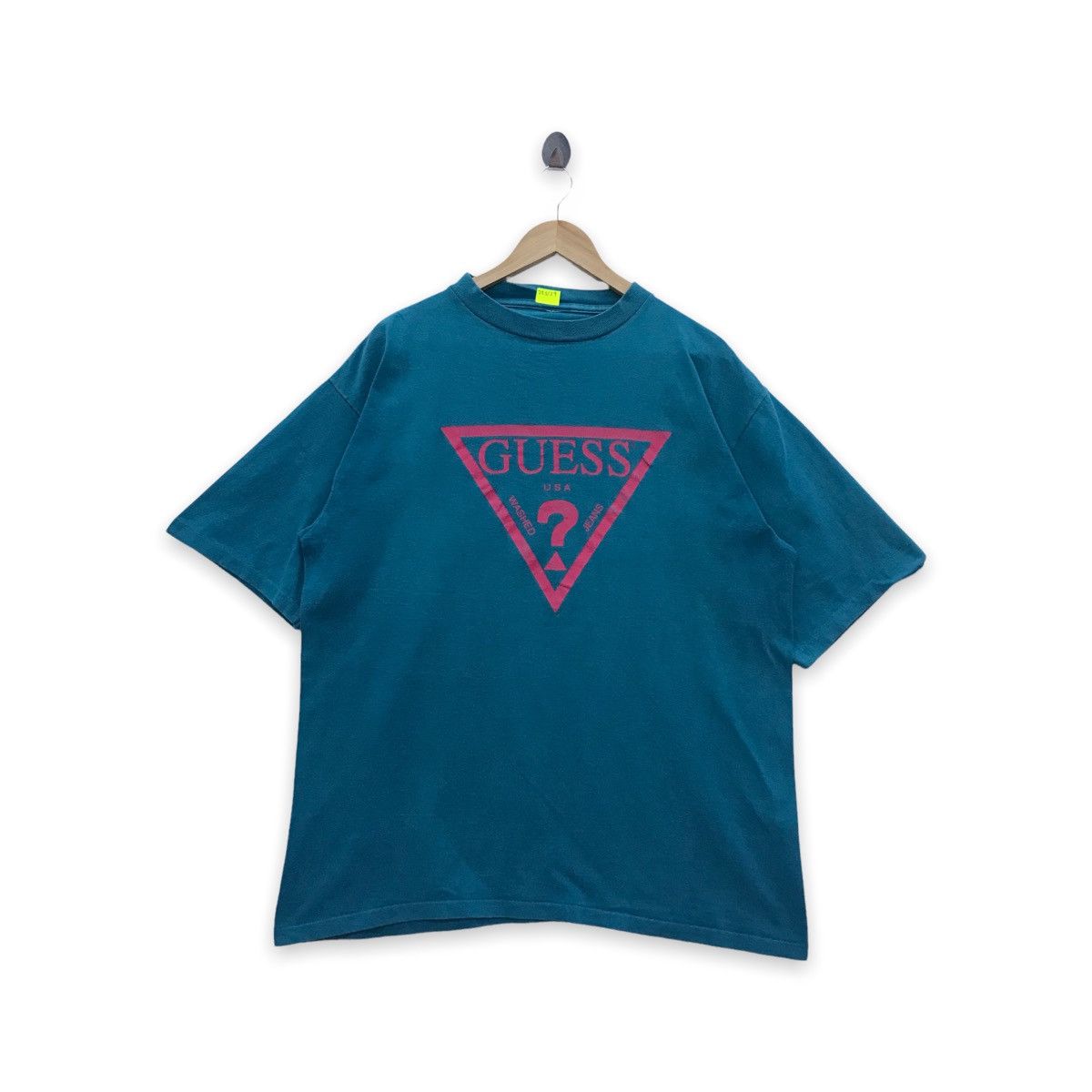 Rare!! Vintage Guess T-shirt
