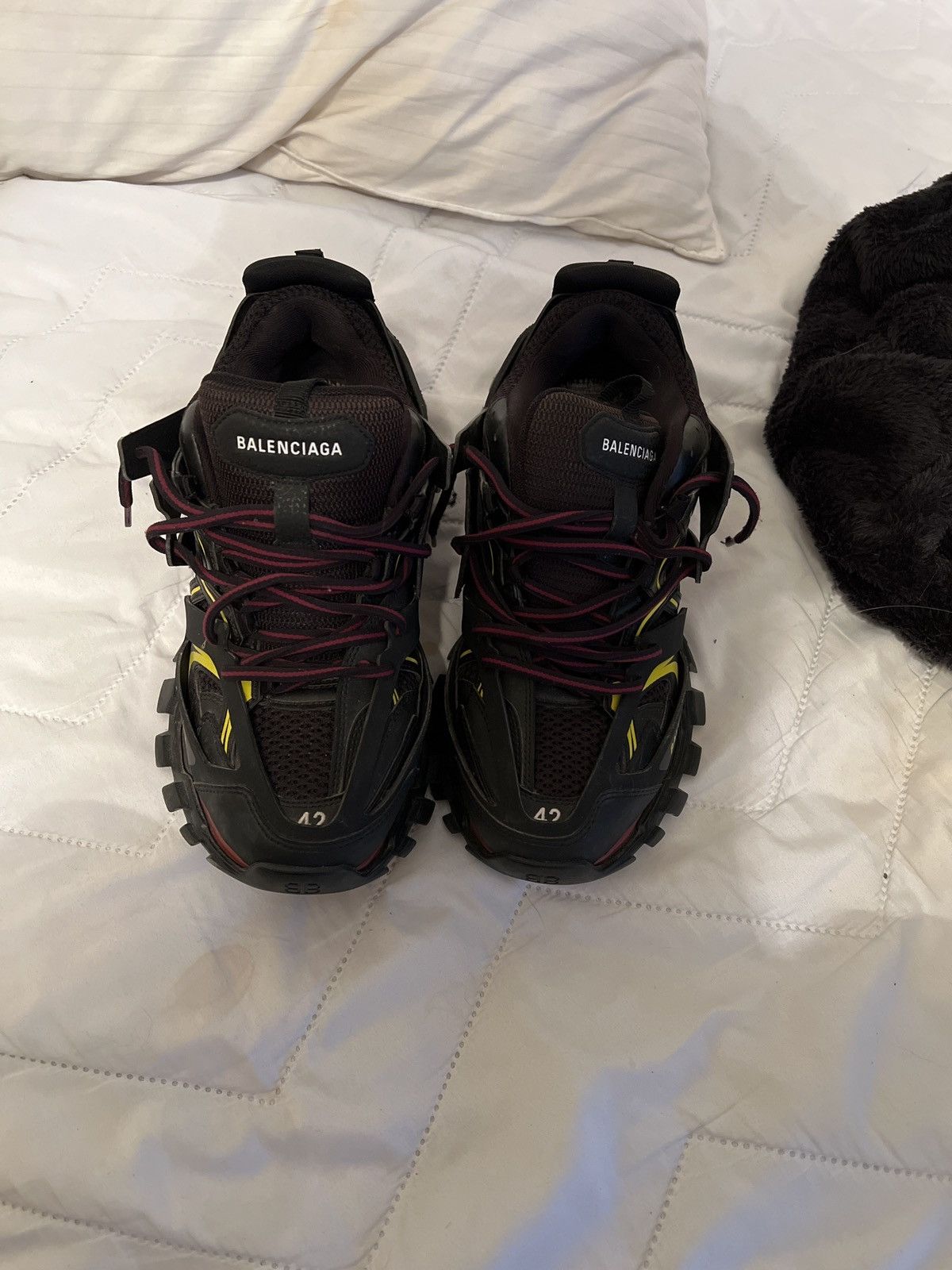 Balenciaga Black\maroon track runner | Grailed