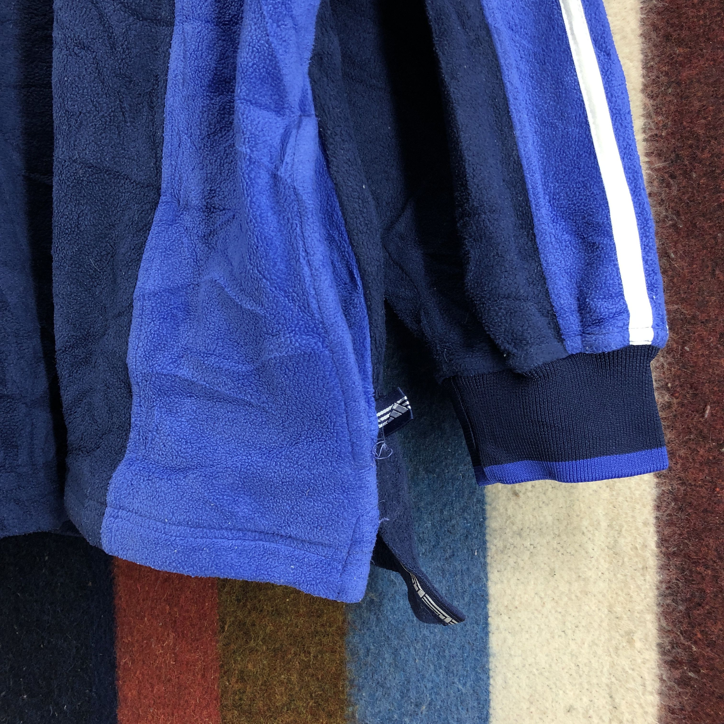 Adidas Vintage ADIDAS THREE STRIPE Turtle Neck Fleece #0121/F Size US XL / EU 56 / 4 - 3 Thumbnail