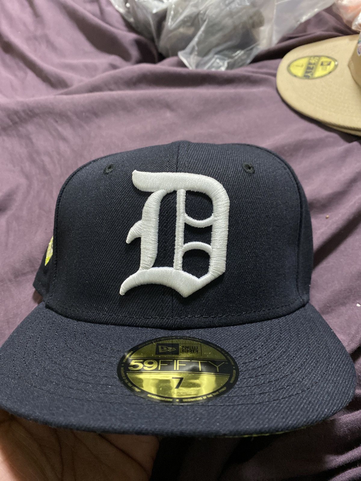 image of 7 Hat Club New Era Detroit Tigers Volt Pack in Navy, Men's