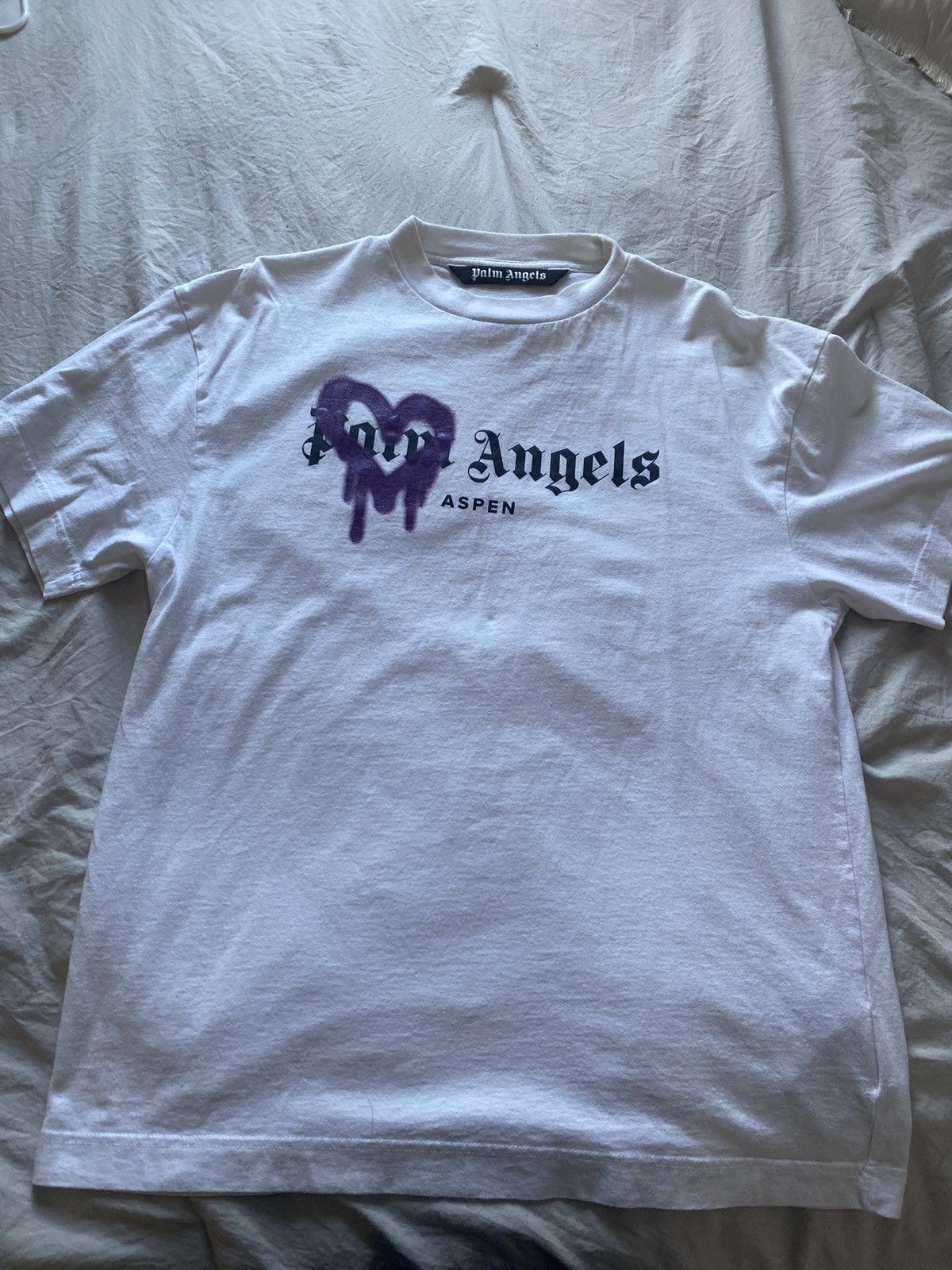 Buy Palm Angels Aspen Heart Sprayed Tee 'White/Purple