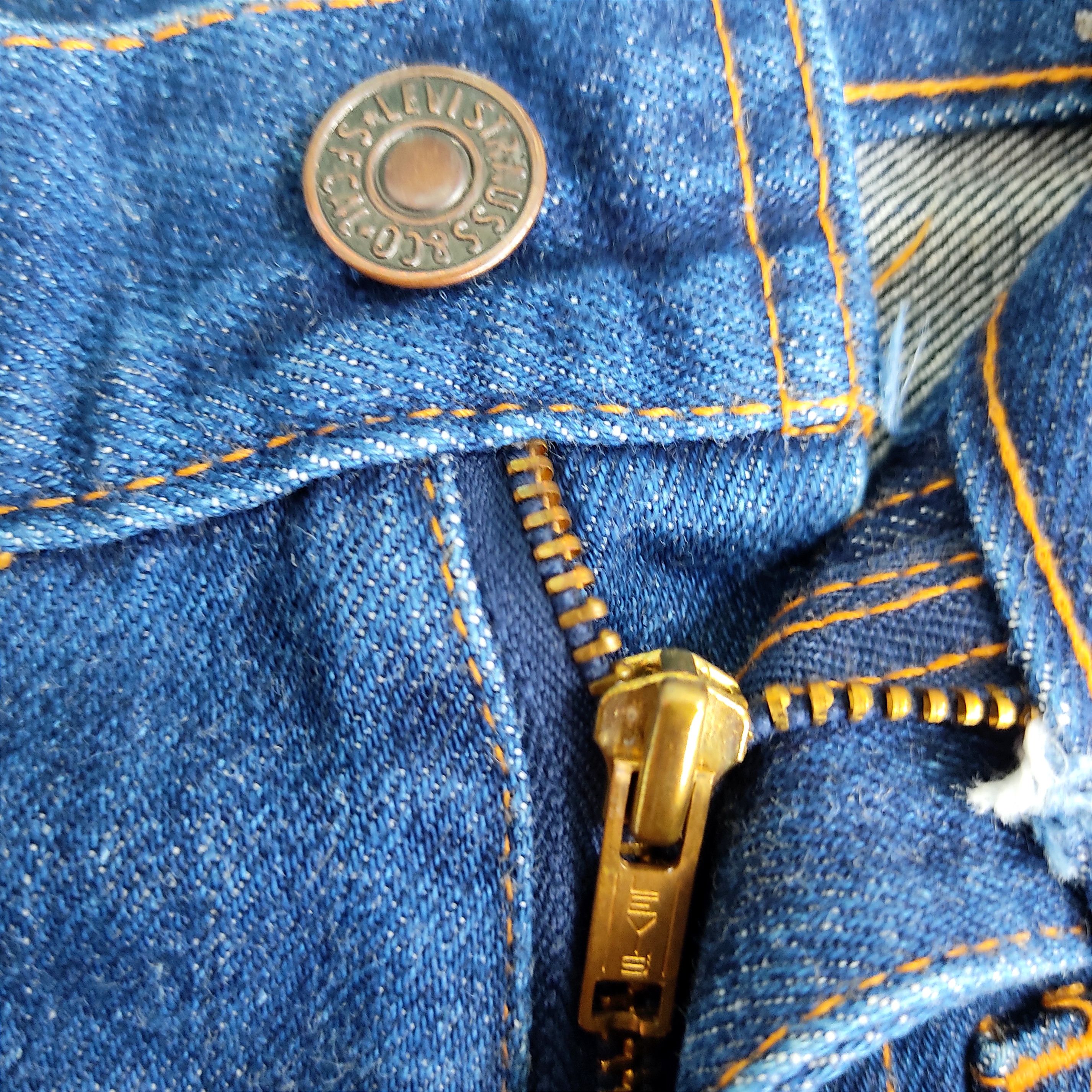 Levi's Vintage Levi's Retro Patch Pocket Wide Leg Flare Jeans Size 27" / US 4 / IT 40 - 8 Thumbnail