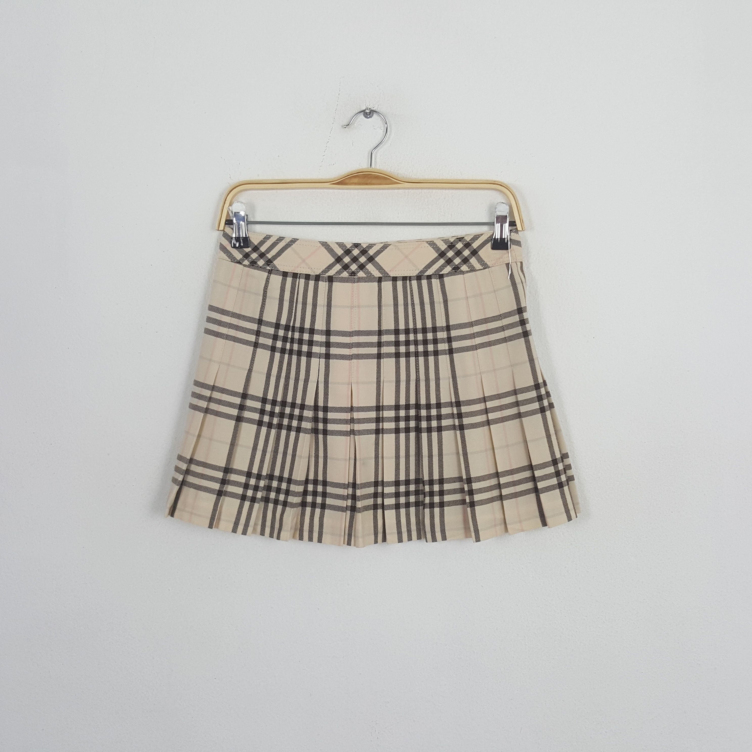 Burberry × Vintage Vintage Burberry Blue Label London Nova Check Skirt Size 26" / US 2 / IT 38 - 3 Thumbnail