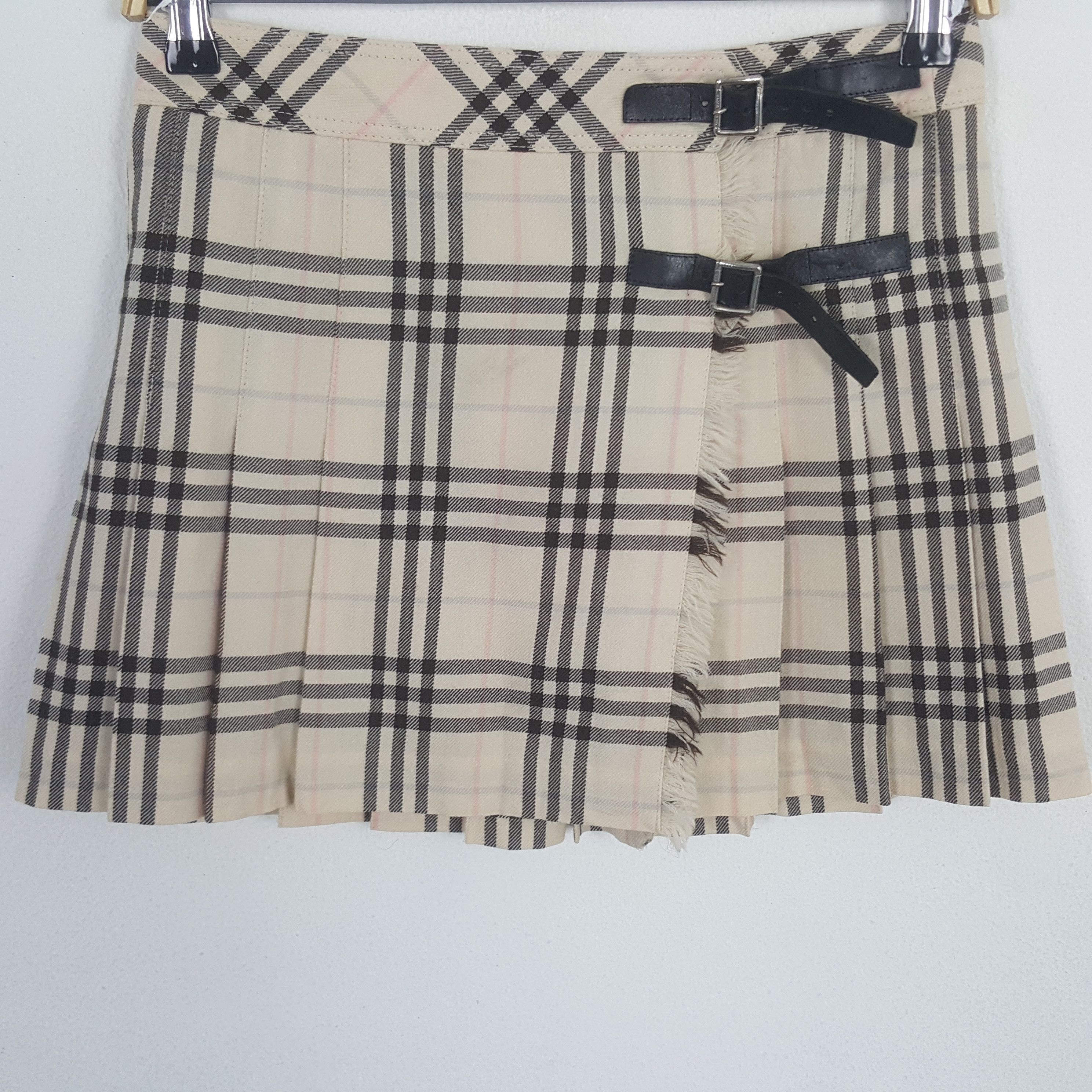 Burberry × Vintage Vintage Burberry Blue Label London Nova Check Skirt Size 26" / US 2 / IT 38 - 2 Thumbnail