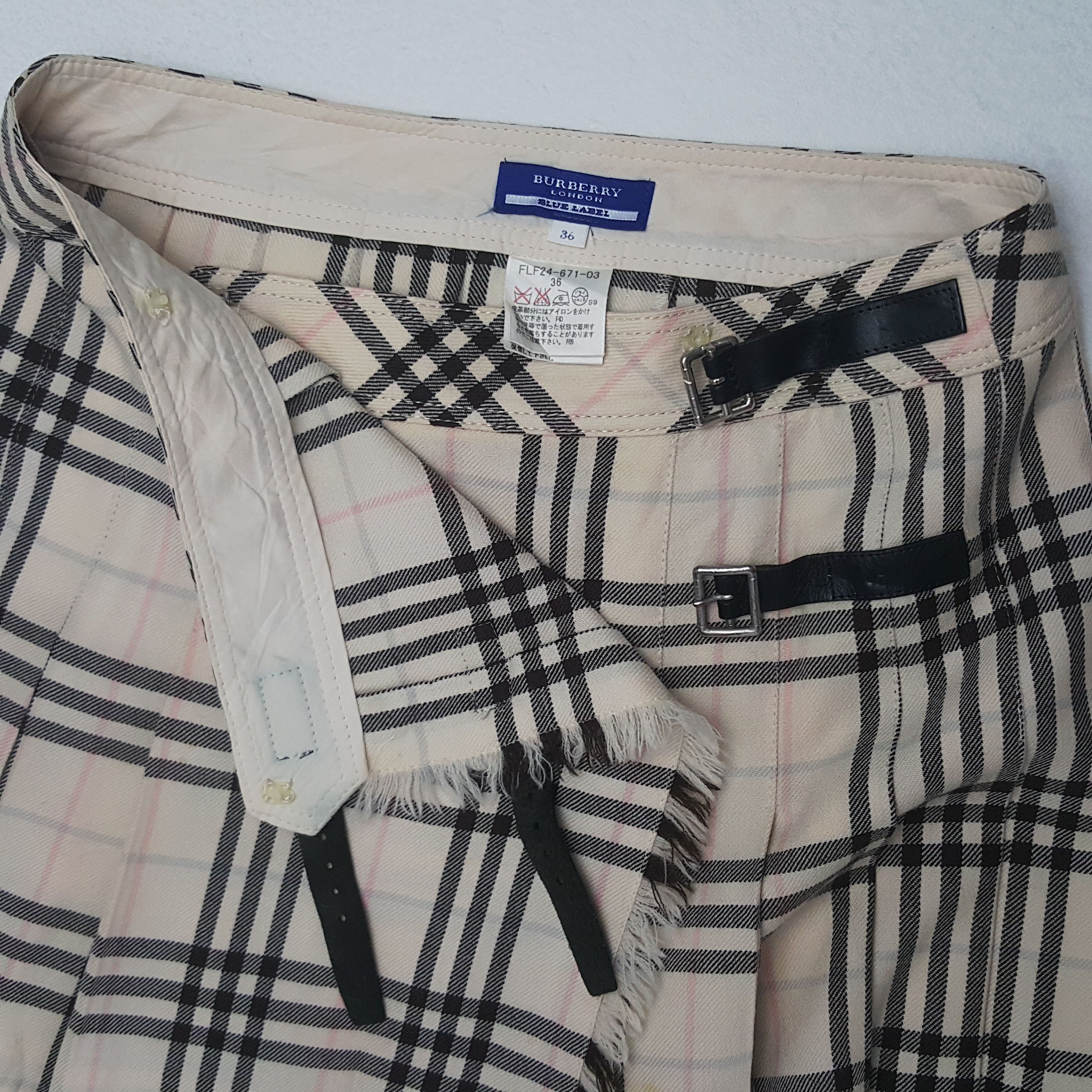 Burberry × Vintage Vintage Burberry Blue Label London Nova Check Skirt Size 26" / US 2 / IT 38 - 6 Thumbnail