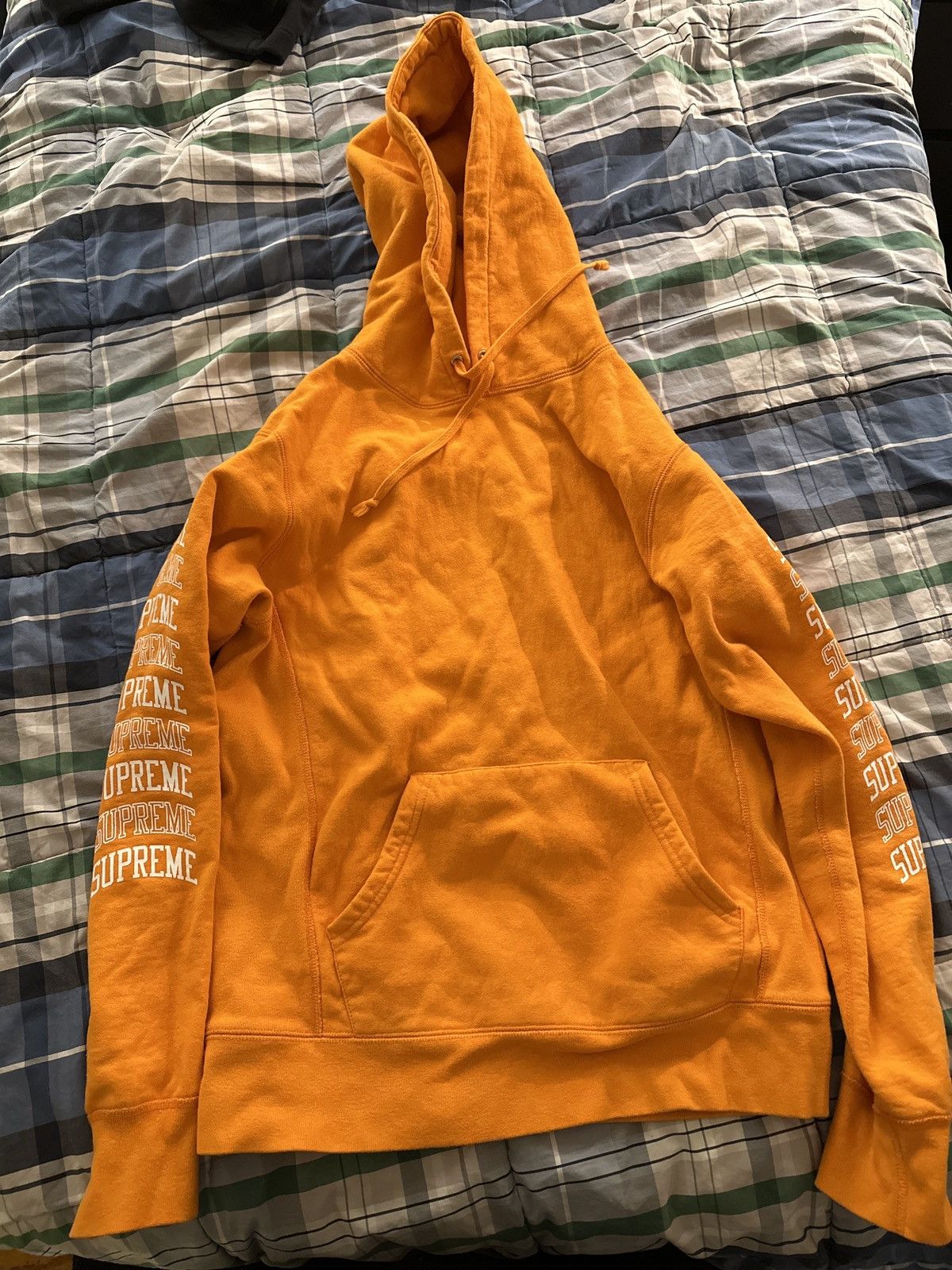 Supreme Supreme Sleeve Arc Logo Hoodie Orange Size US M / EU 48-50 / 2 - 1 Thumbnail