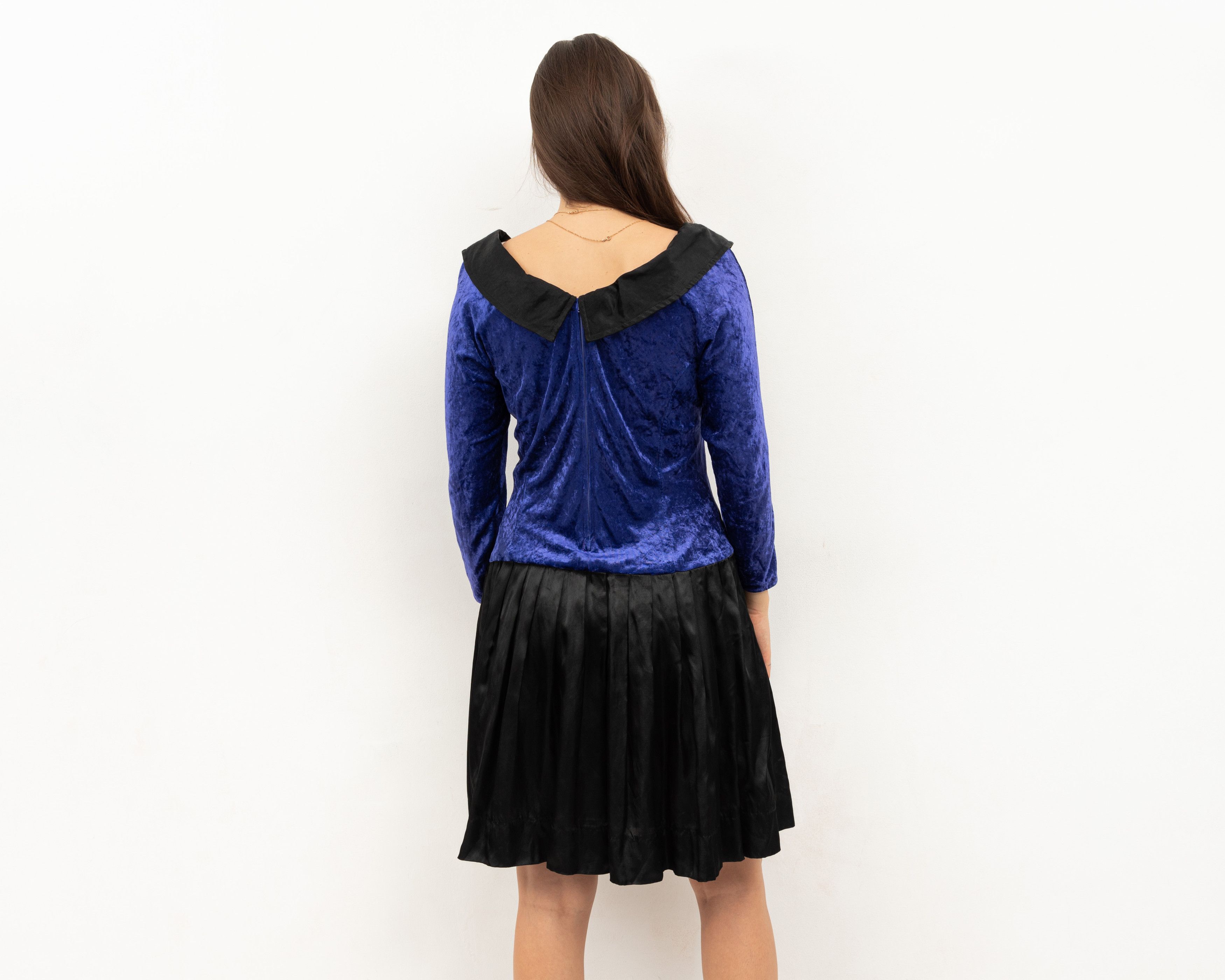 Other × Vintage Midi Dress Long Sleeved Velvet Above The Knee Skirt Retro Size M / US 6-8 / IT 42-44 - 3 Thumbnail
