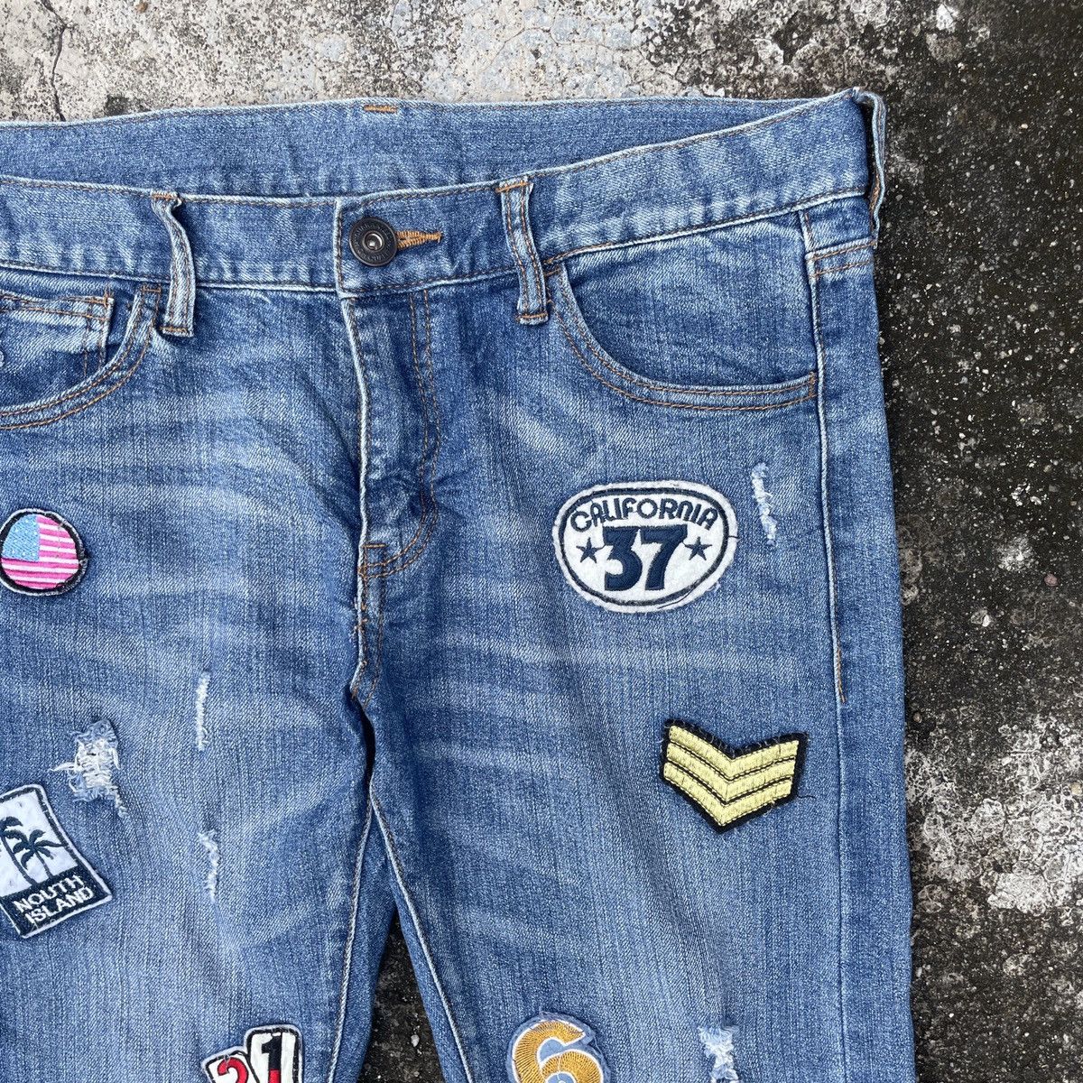 Japanese Brand Vintage Unbranded Rare Design Distressed Denim Jeans Size 32" / US 10 / IT 46 - 2 Thumbnail