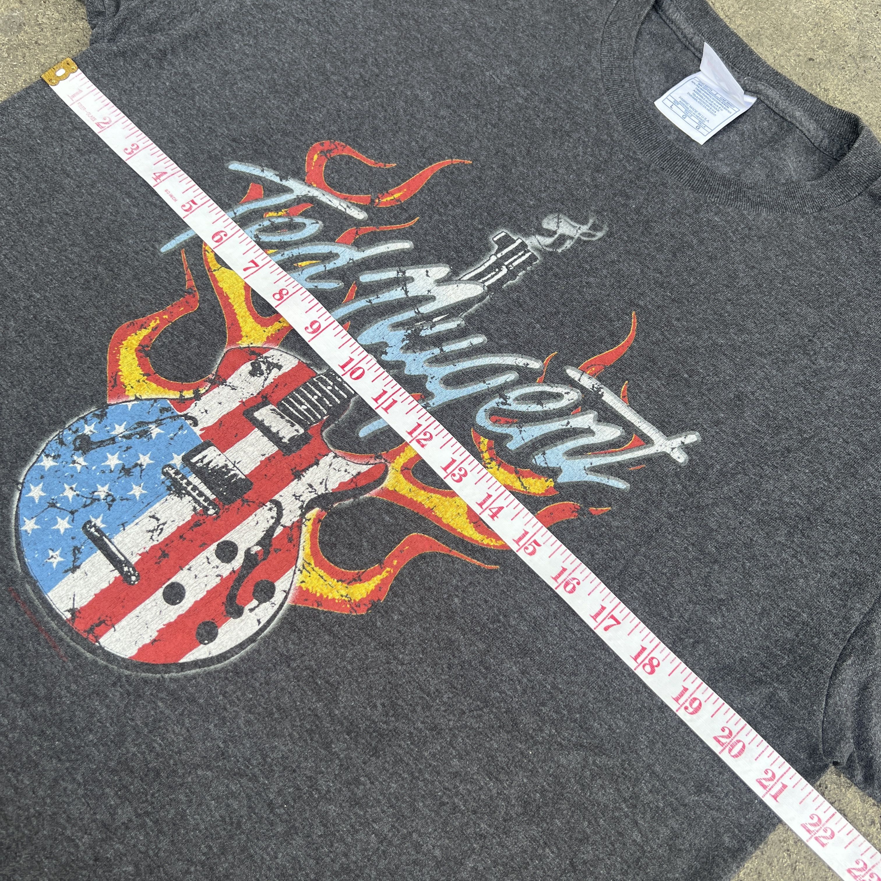 Band Tees Vintage Y2K Ted Nugent Flaming Guitar Promo Tee XL Size US L / EU 52-54 / 3 - 6 Thumbnail