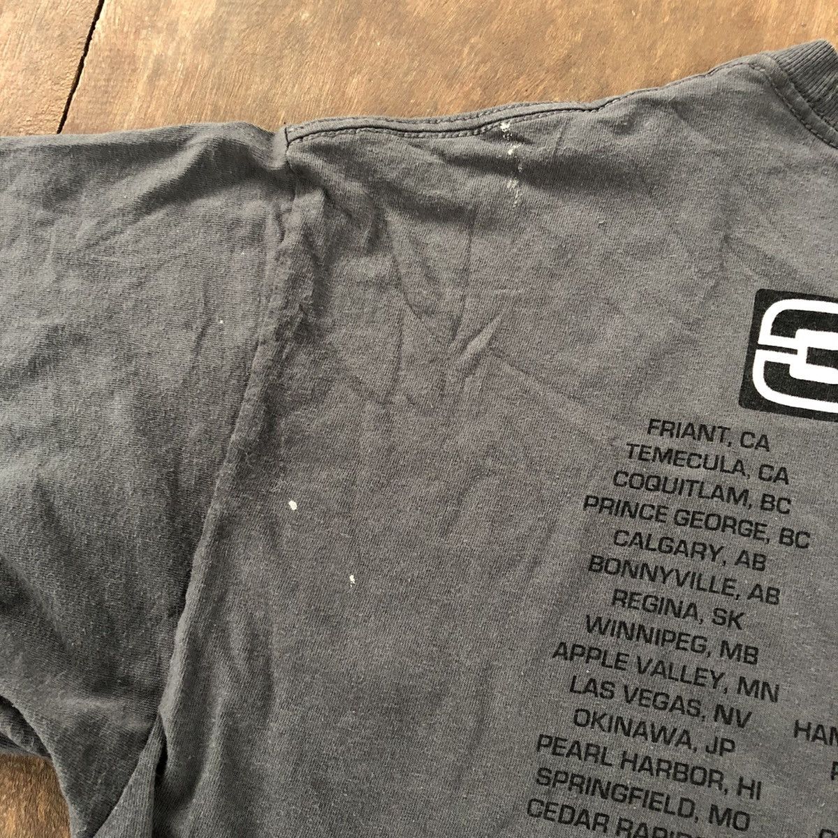 Band Tees Vintage Thrashed Faded 3 Doors Down Tour 2014 T Shirt Size US XL / EU 56 / 4 - 12 Thumbnail