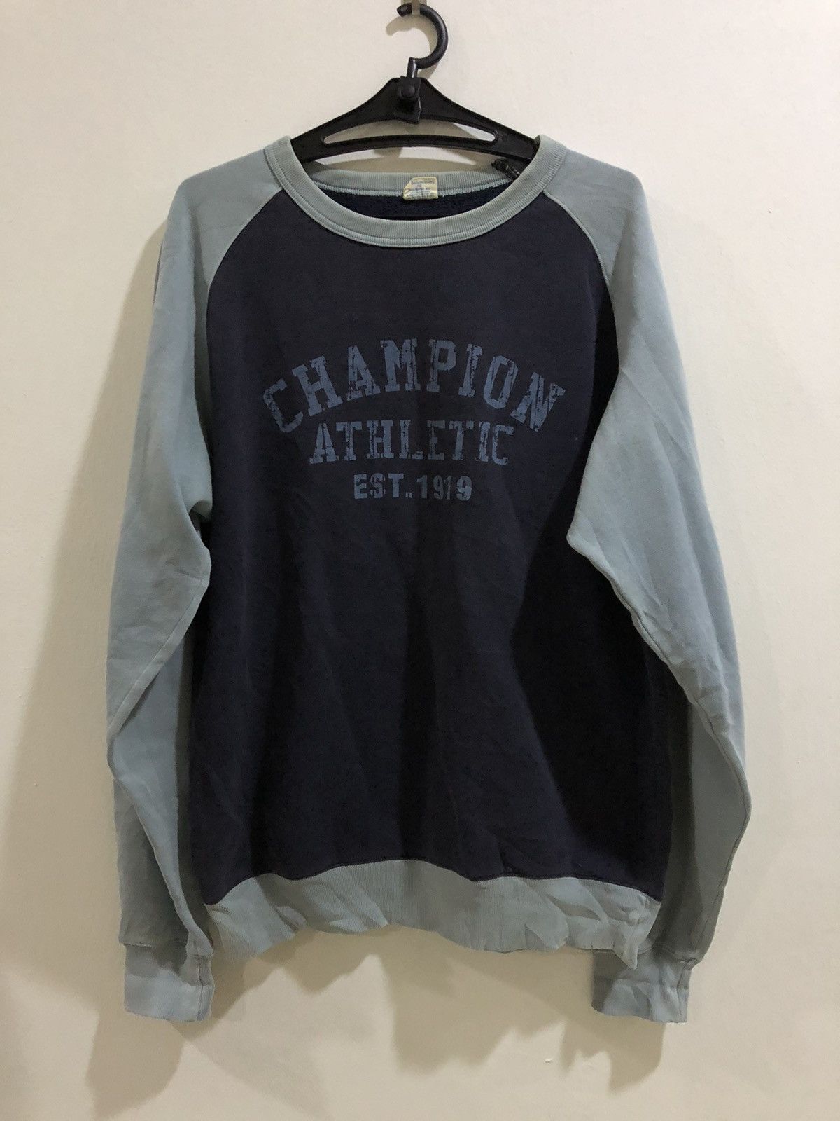 Champion × Vintage Champion athletic est. 1919 long sleeve sweatshirt Size US L / EU 52-54 / 3 - 1 Thumbnail