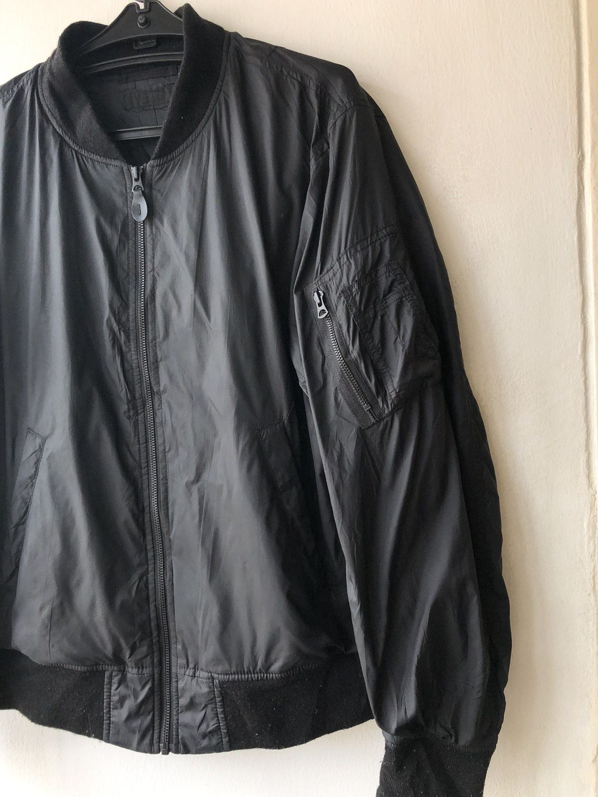 Uniqlo Japanese Brand Uniqlo Bomber Jacket Size US L / EU 52-54 / 3 - 3 Thumbnail