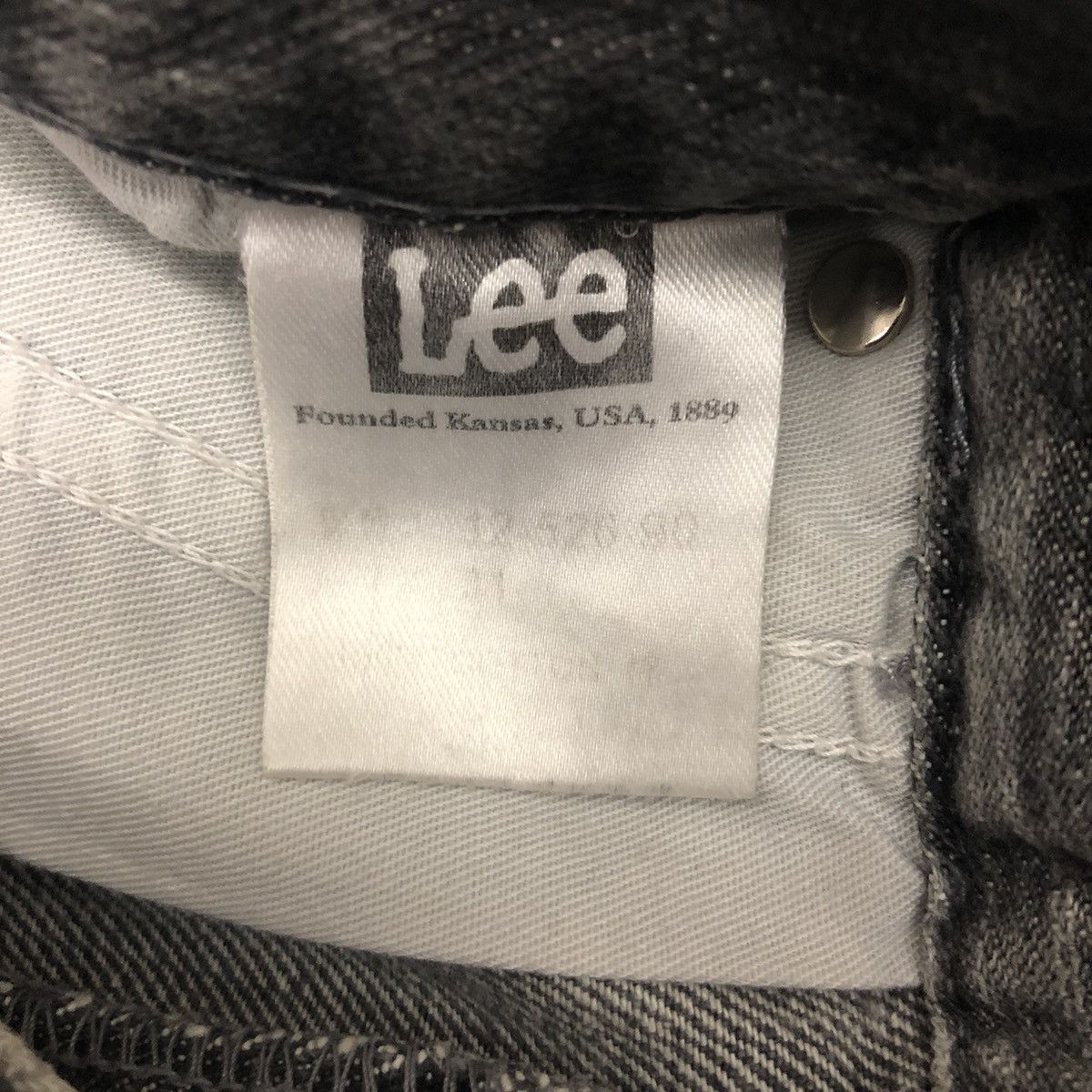 Lee Lee punk style emrodery skull crossguns 🔥 Size US 31 - 8 Thumbnail