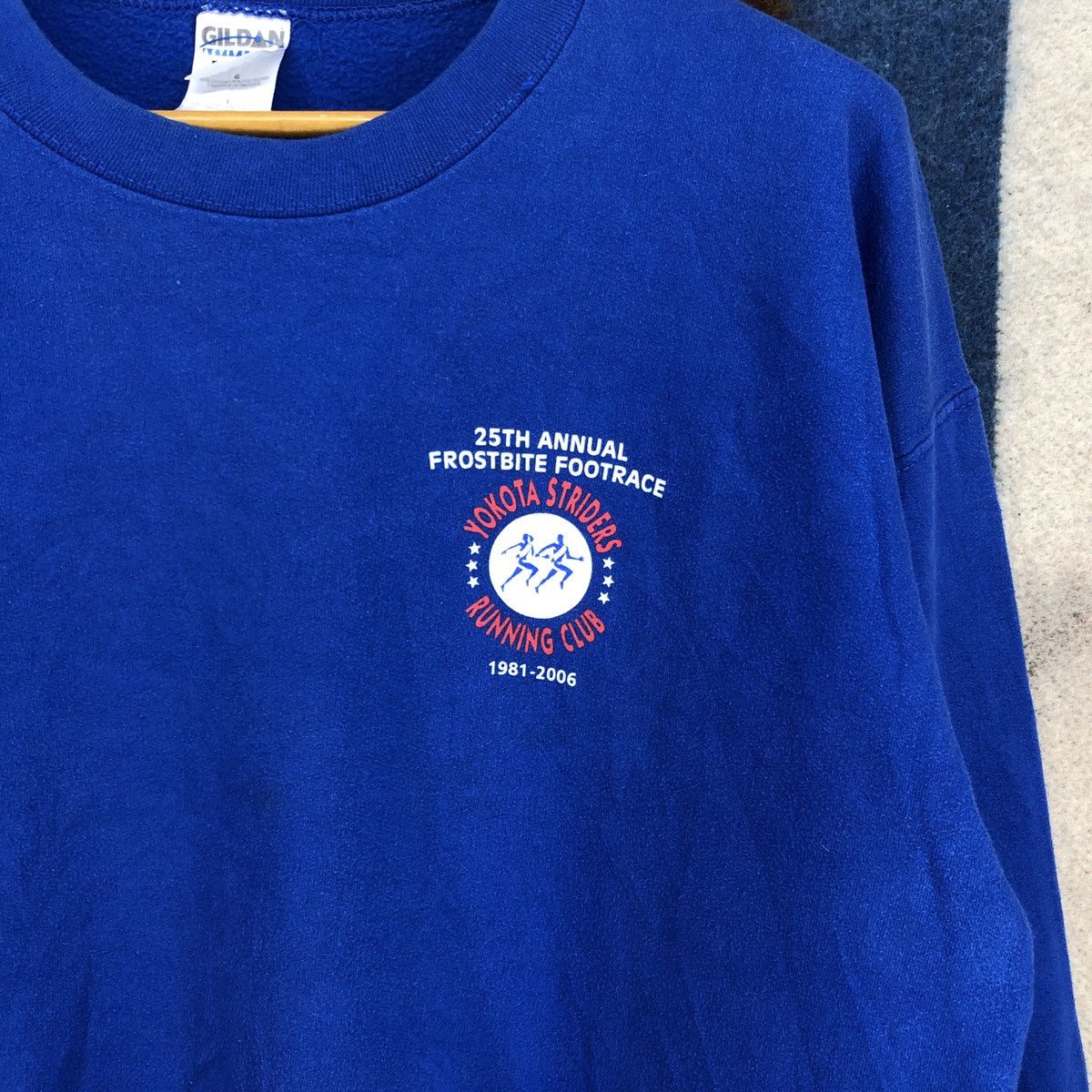 Gildan Y2K Vintage YOKOTA STRIDERS FROST BITE Sweatshirt #2818-103 Size US L / EU 52-54 / 3 - 6 Thumbnail