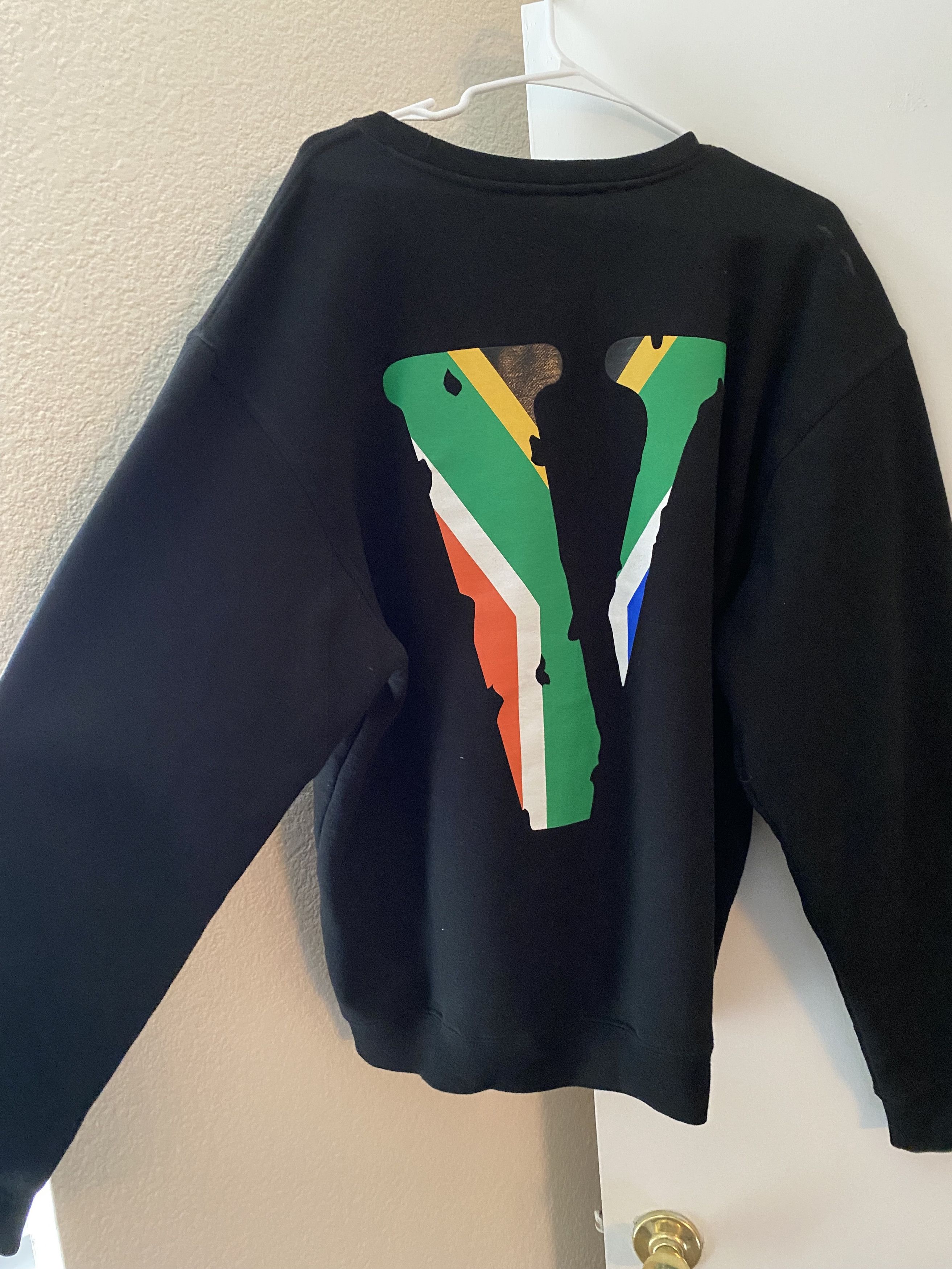 Vlone RARE VLONE FRIENDS SOUTH AFRICA DESIGN CREWNECK SWEATSHIRT Size US L / EU 52-54 / 3 - 3 Thumbnail