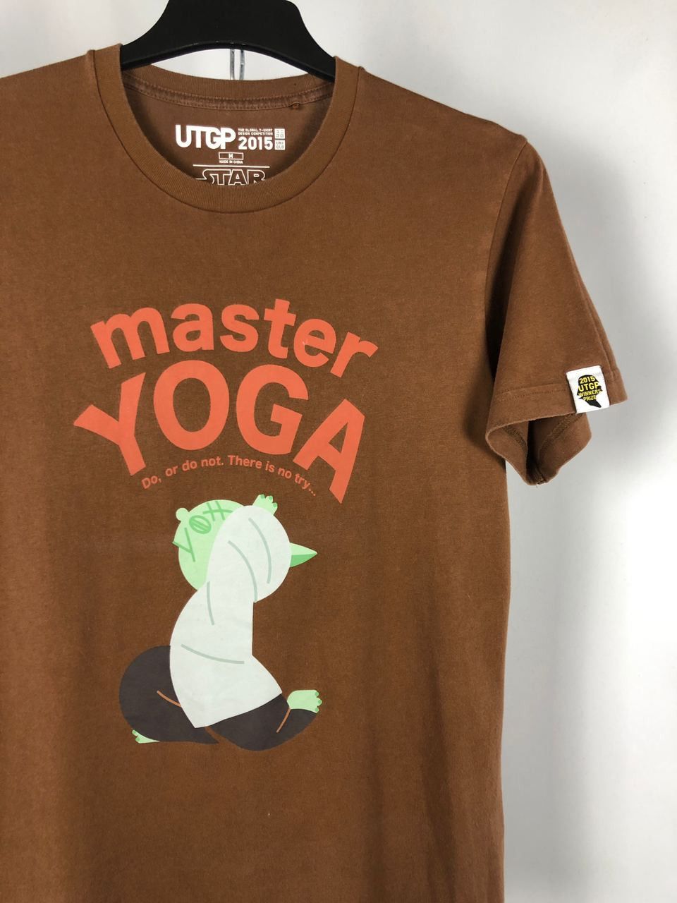 Uniqlo Uniqlo Star Wars big logo T-shirts size M Size US M / EU 48-50 / 2 - 2 Thumbnail