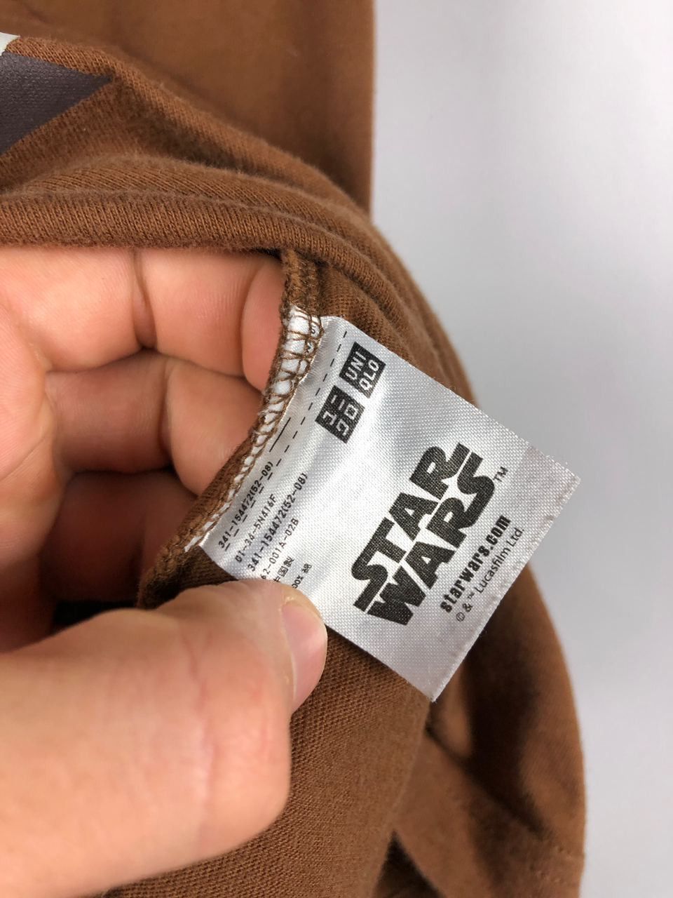 Uniqlo Uniqlo Star Wars big logo T-shirts size M Size US M / EU 48-50 / 2 - 5 Thumbnail
