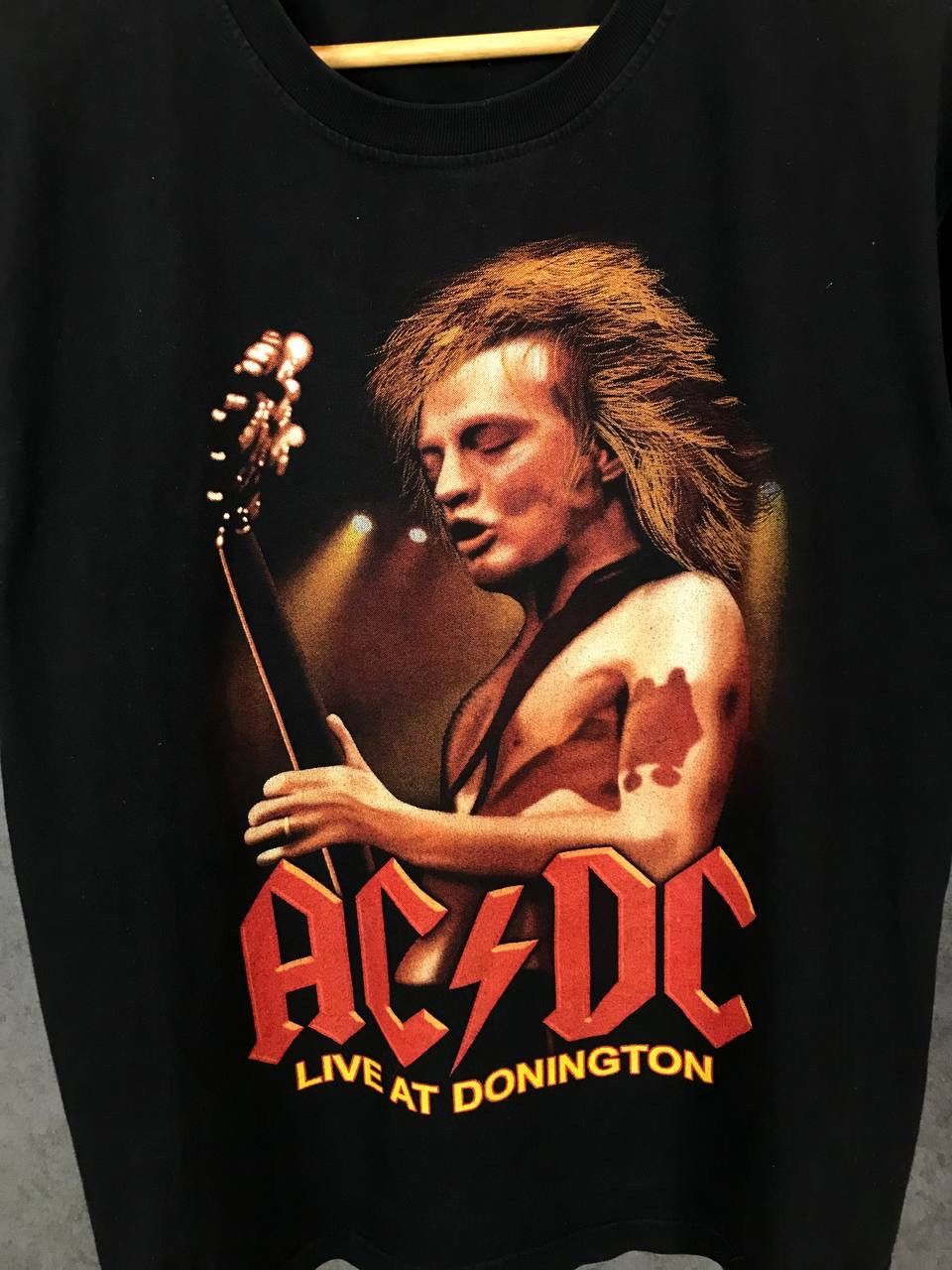 AC/DC AC/DC vintage overprinted rock band tee Size US L / EU 52-54 / 3 - 4 Thumbnail
