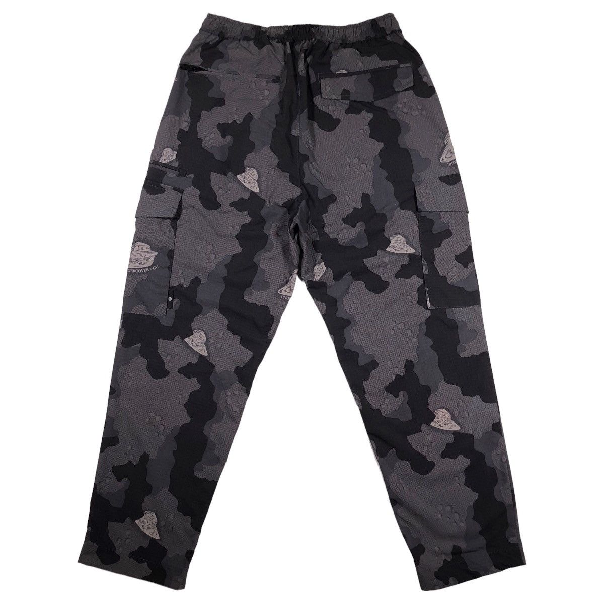 GU × Undercover GU x Undercover Nylon UFO Camo Cargo Pants Size US 31 - 8 Thumbnail