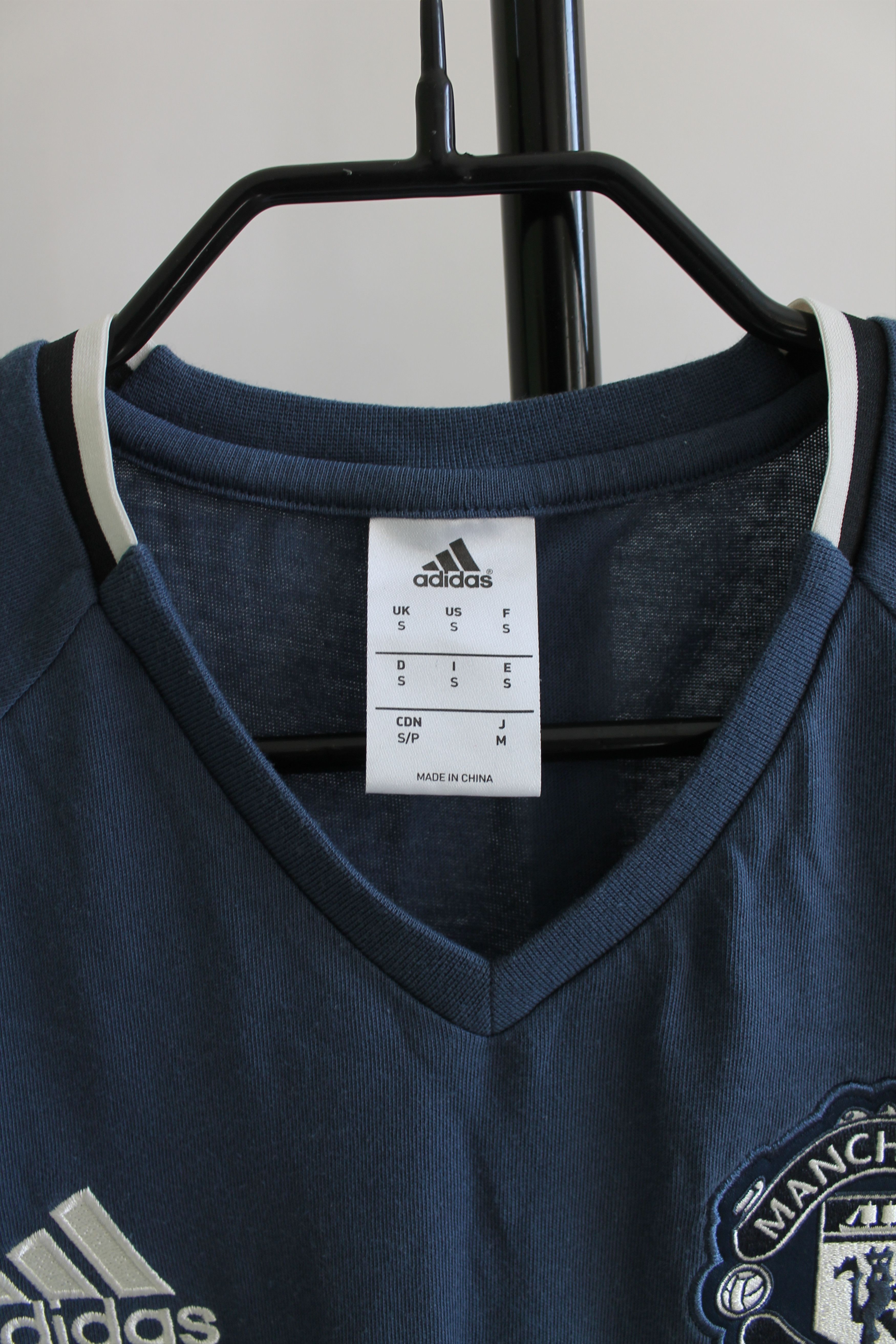 Adidas 2015 Manchester United Adidas training shirt blue Size US S / EU 44-46 / 1 - 4 Thumbnail