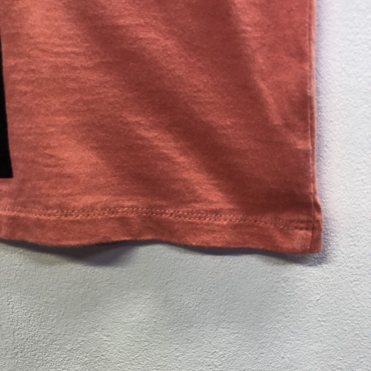 ‘Rare!! ELLE Paris Spell Out T-shirt