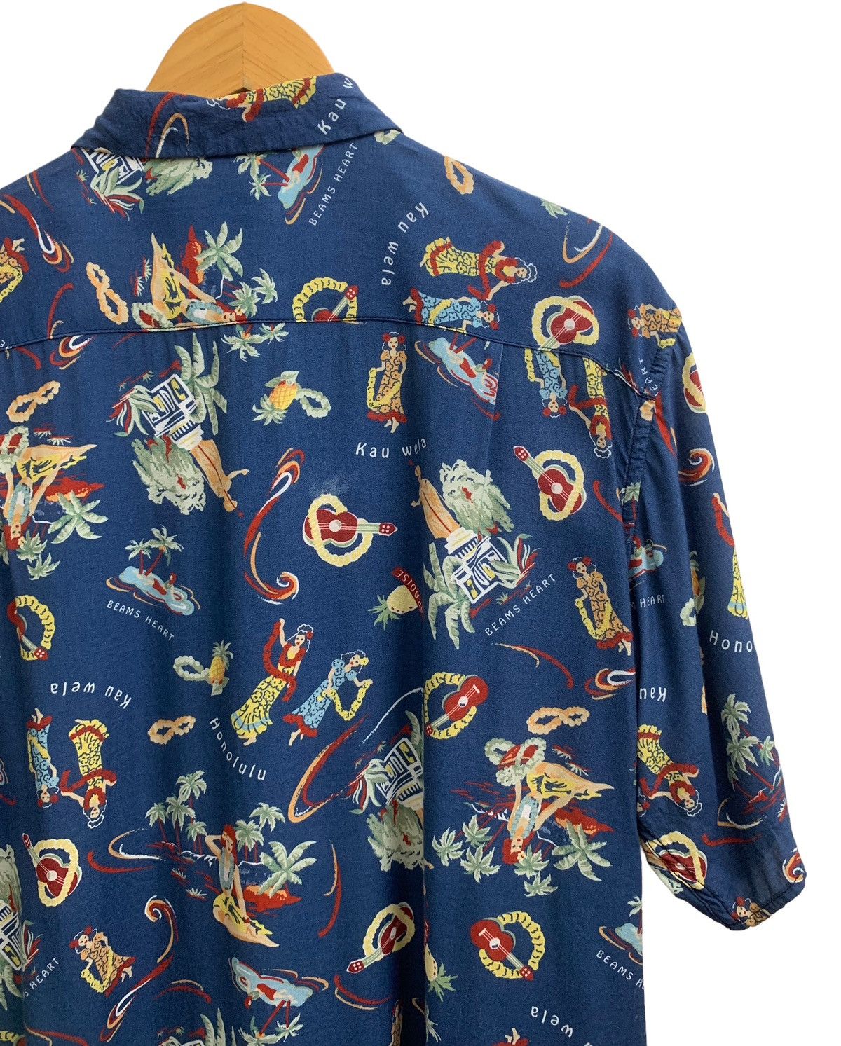Beams Plus RARE ‼️ Vintage Rayon Beams Hearts Button Up Hawaiian Shirts Size US L / EU 52-54 / 3 - 4 Thumbnail