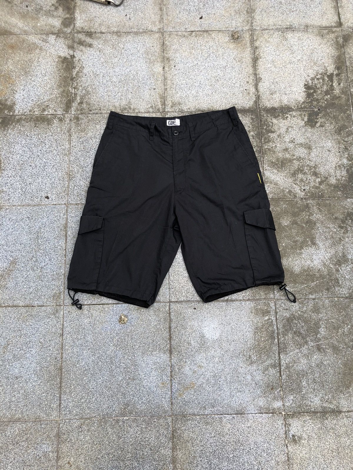 Hiroshi Fujiwara Vintage Good enough cargo shorts Size US 31 - 2 Thumbnail