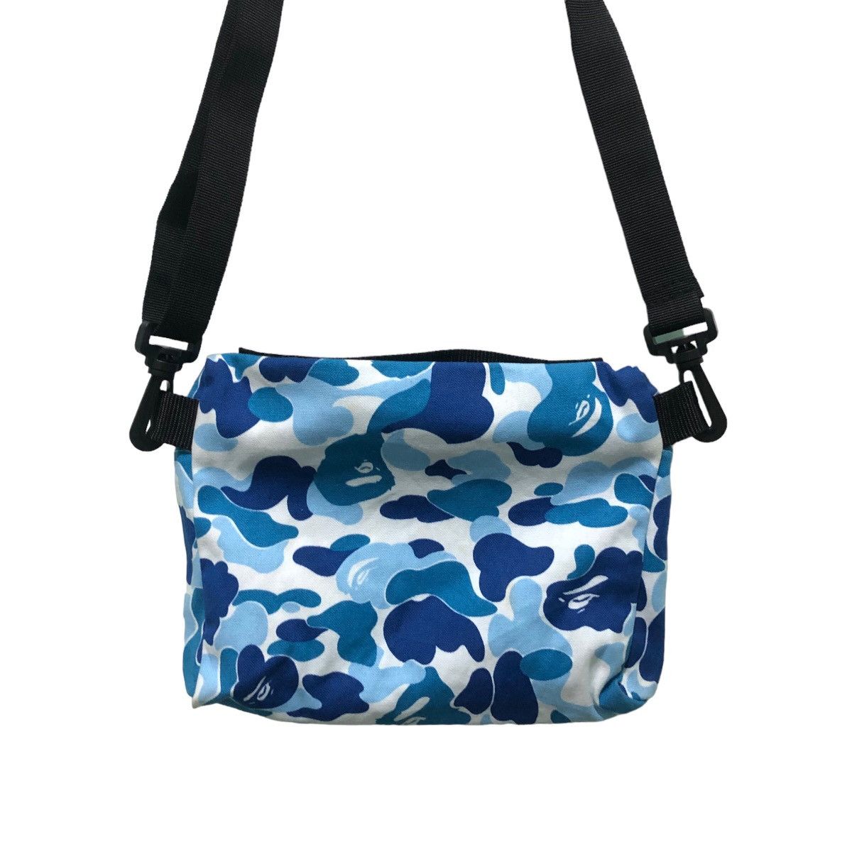 Bape BATHING APE SLING BAG/CARRY BAG BLUE CAMO Size ONE SIZE - 9 Thumbnail