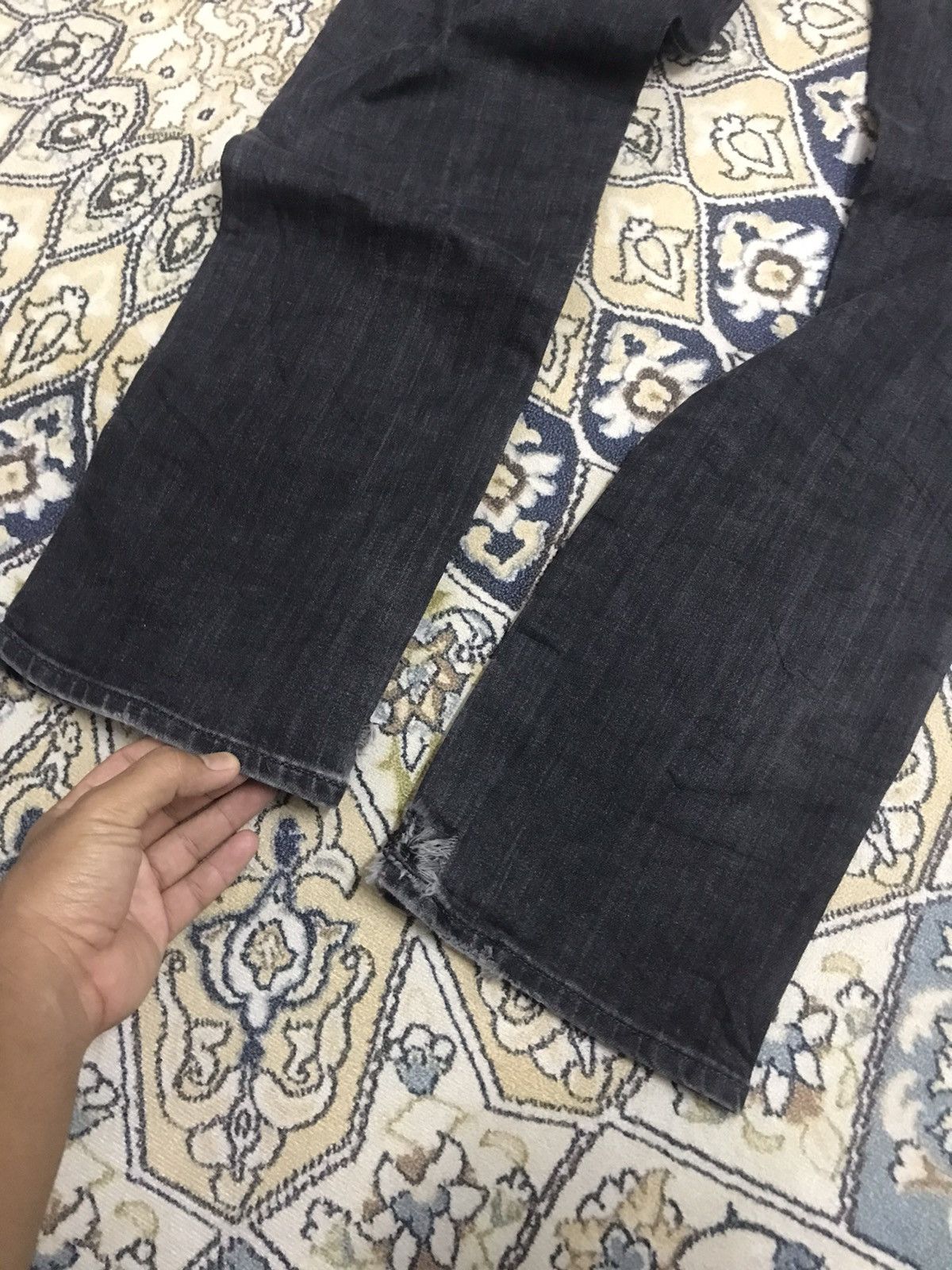 Edwin Vintage Edwin Distressed Stretchable Jeans Black Smoke Size US 33 - 16 Thumbnail