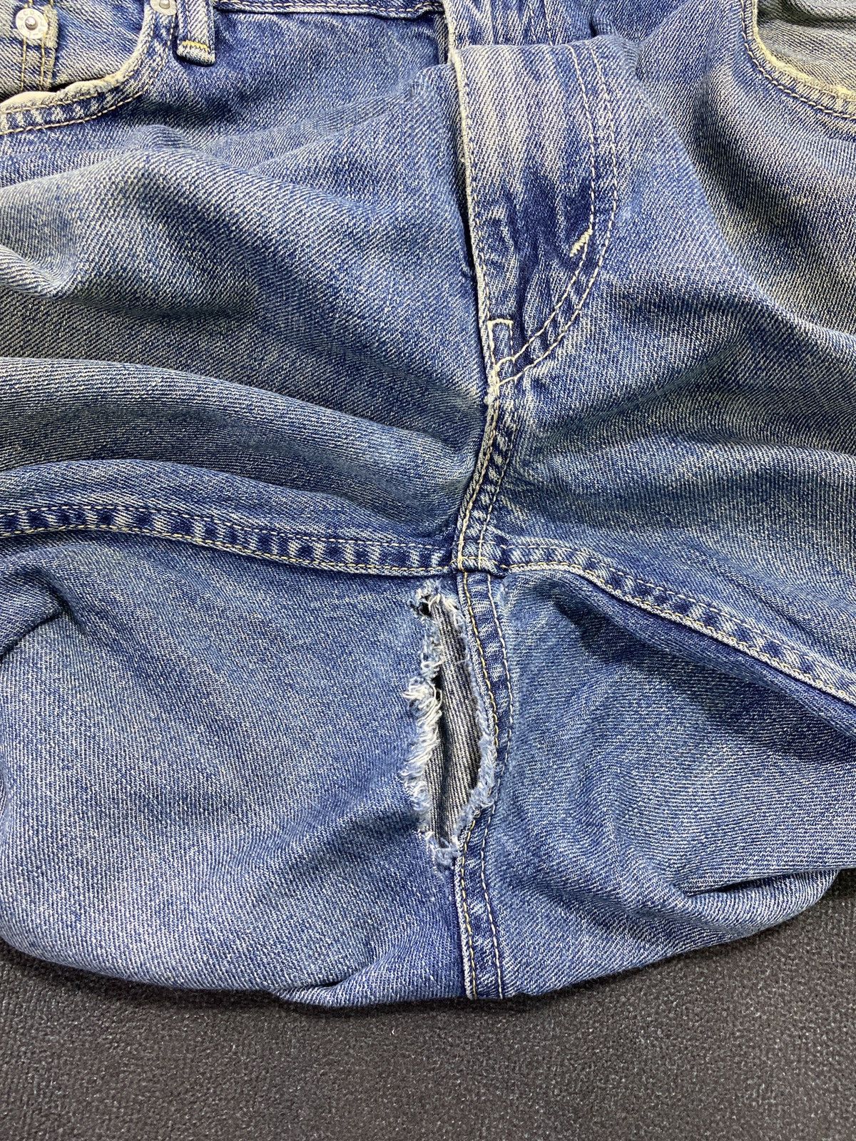 Jean × Levi's × Vintage VINTAGE LEVIS 550 JEANS BLUE WASH -J436 Size US 38 / EU 54 - 10 Thumbnail