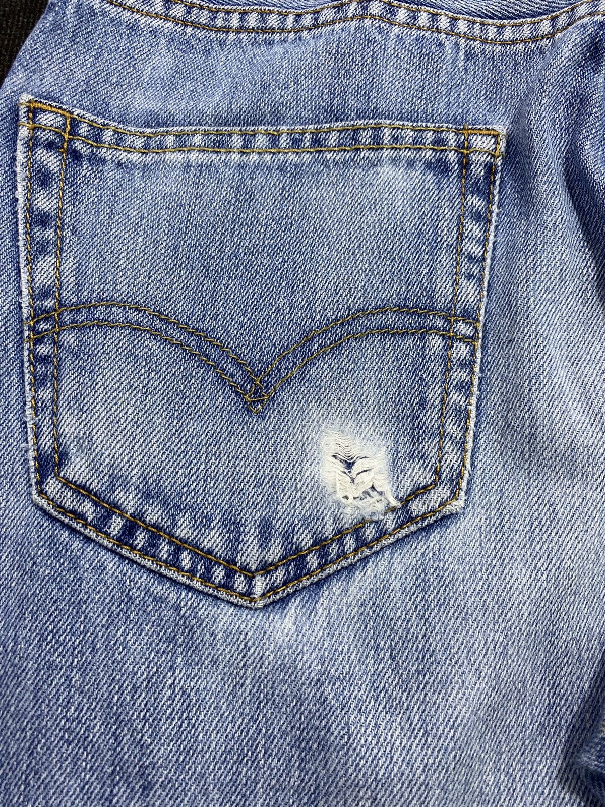 Jean × Levi's × Vintage VINTAGE LEVIS 550 JEANS BLUE WASH -J437 Size US 31 - 11 Thumbnail