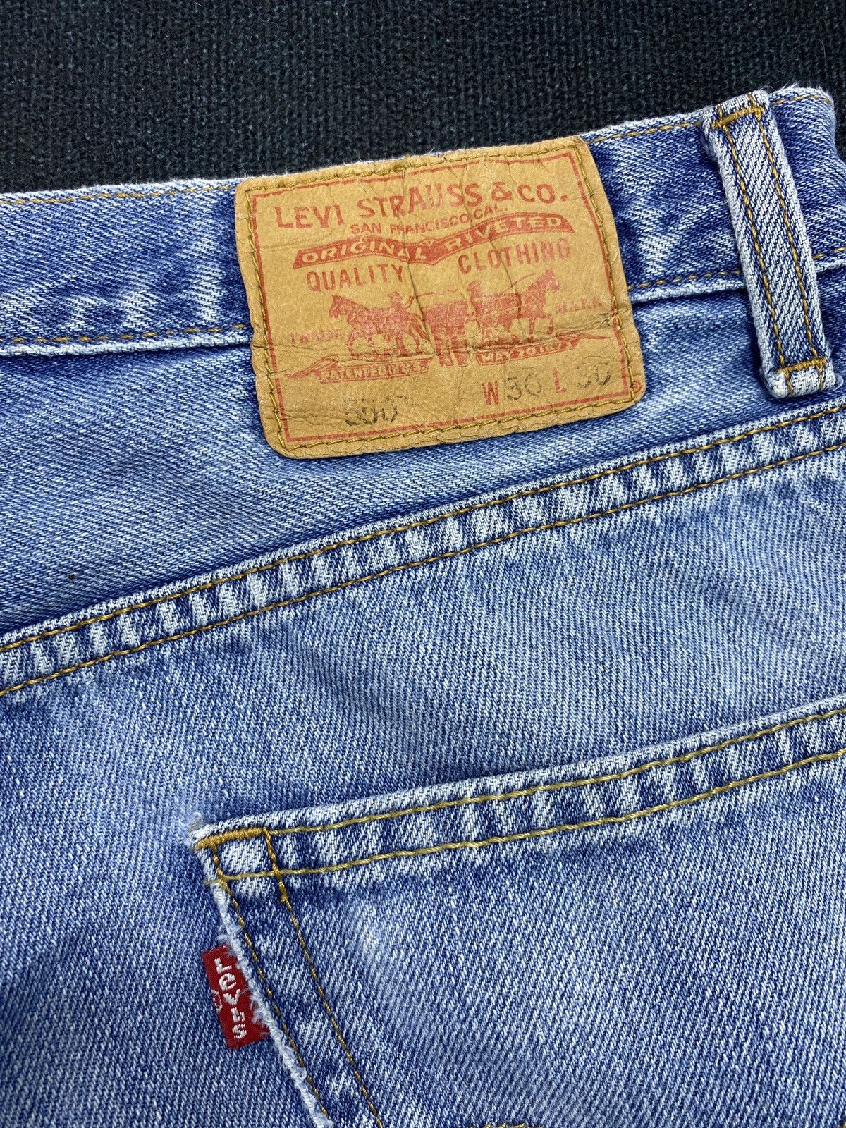 Jean × Levi's × Vintage VINTAGE LEVIS 550 JEANS BLUE WASH -J437 Size US 31 - 12 Thumbnail