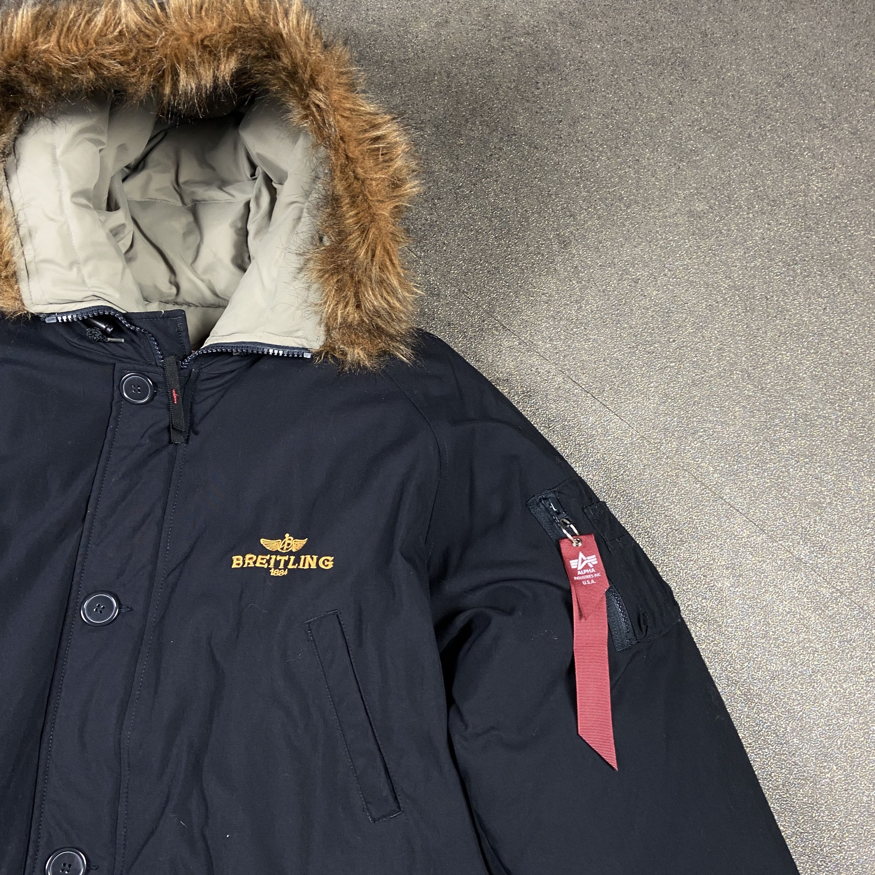 【新品・未使用】Alpha industries × BREITLING Top Time B01 Ford Thunderbird