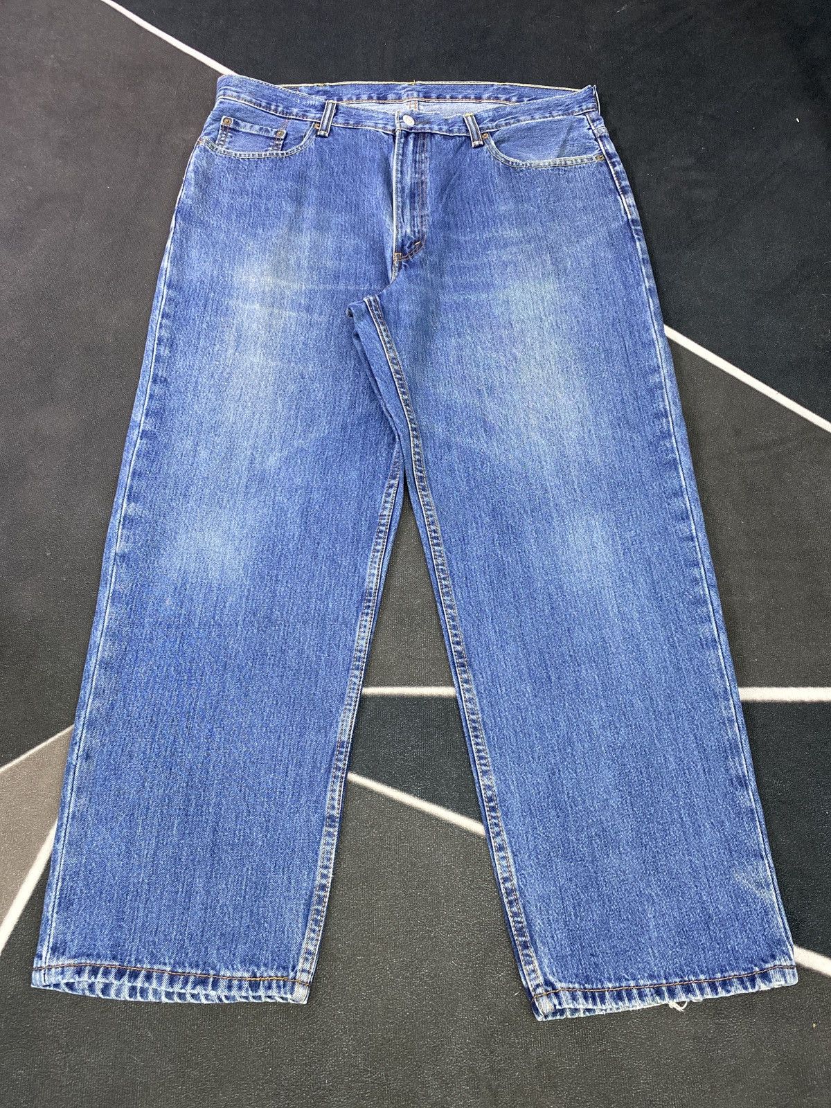 Jean × Levi's × Vintage VINTAGE LEVIS 550JEANS BLUE WASH -J438 Size US 40 / EU 56 - 2 Thumbnail