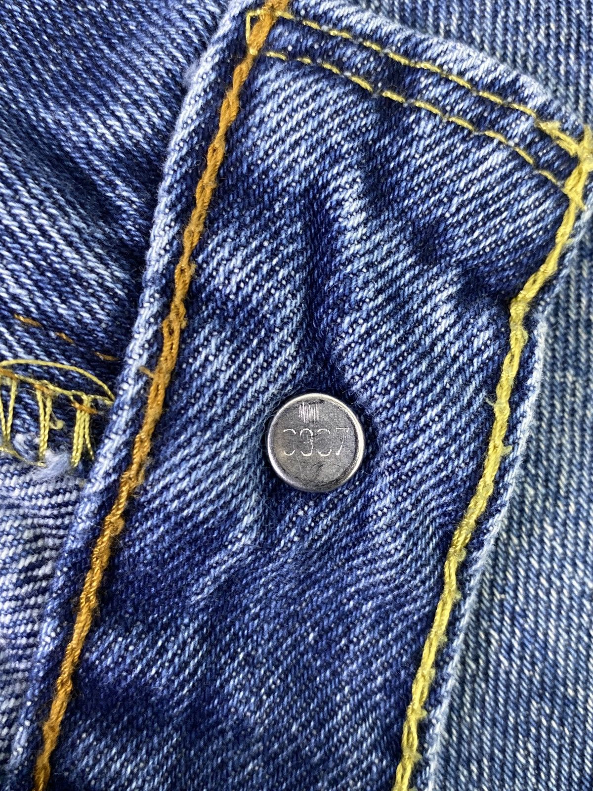 Jean × Levi's × Vintage VINTAGE LEVIS 550JEANS BLUE WASH -J438 Size US 40 / EU 56 - 6 Thumbnail