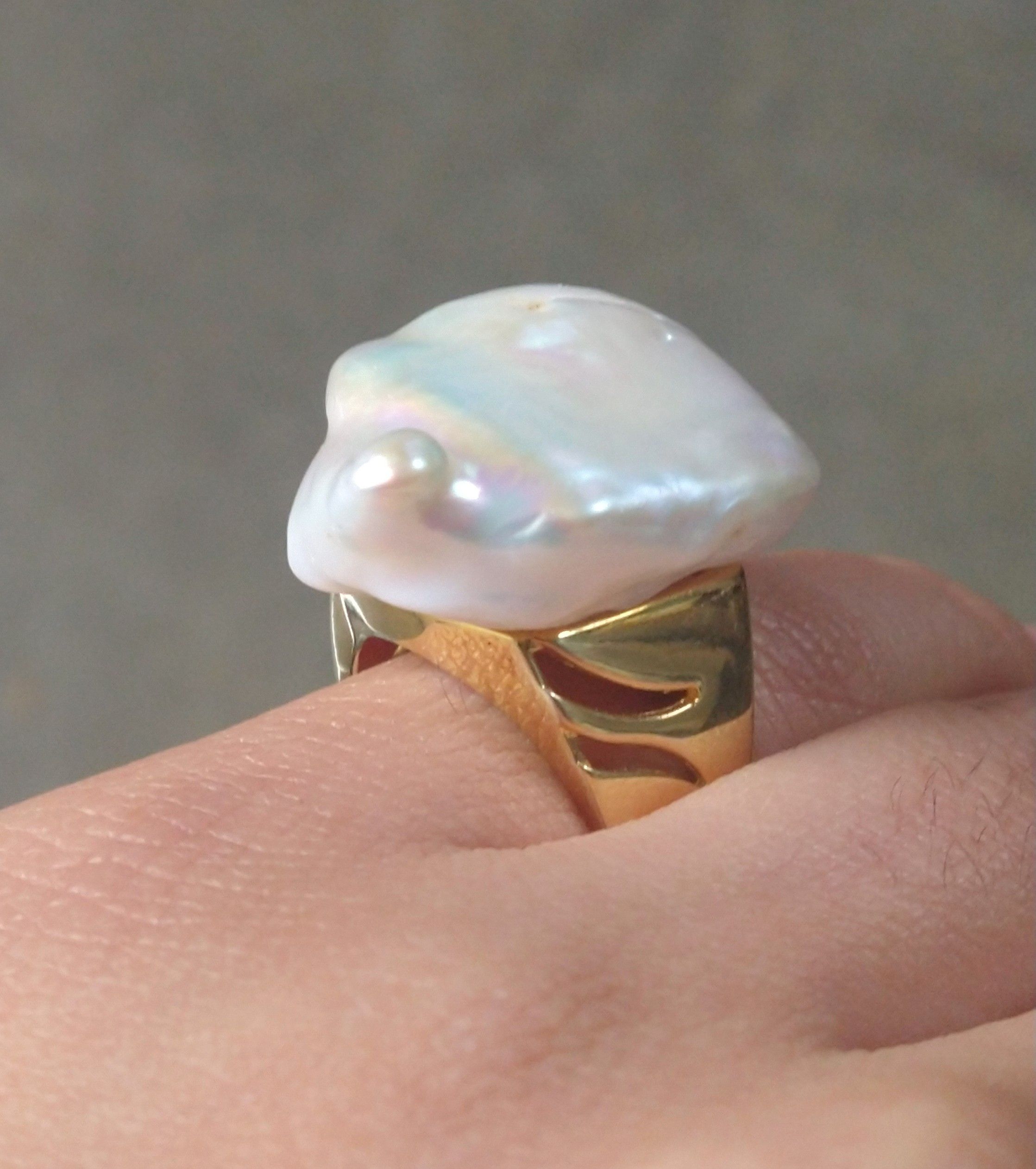 Jewelry × Sterling Silver Sterling Silver Ring Size 8.25 Baroque Pearl Modern Gold Size ONE SIZE - 14 Thumbnail