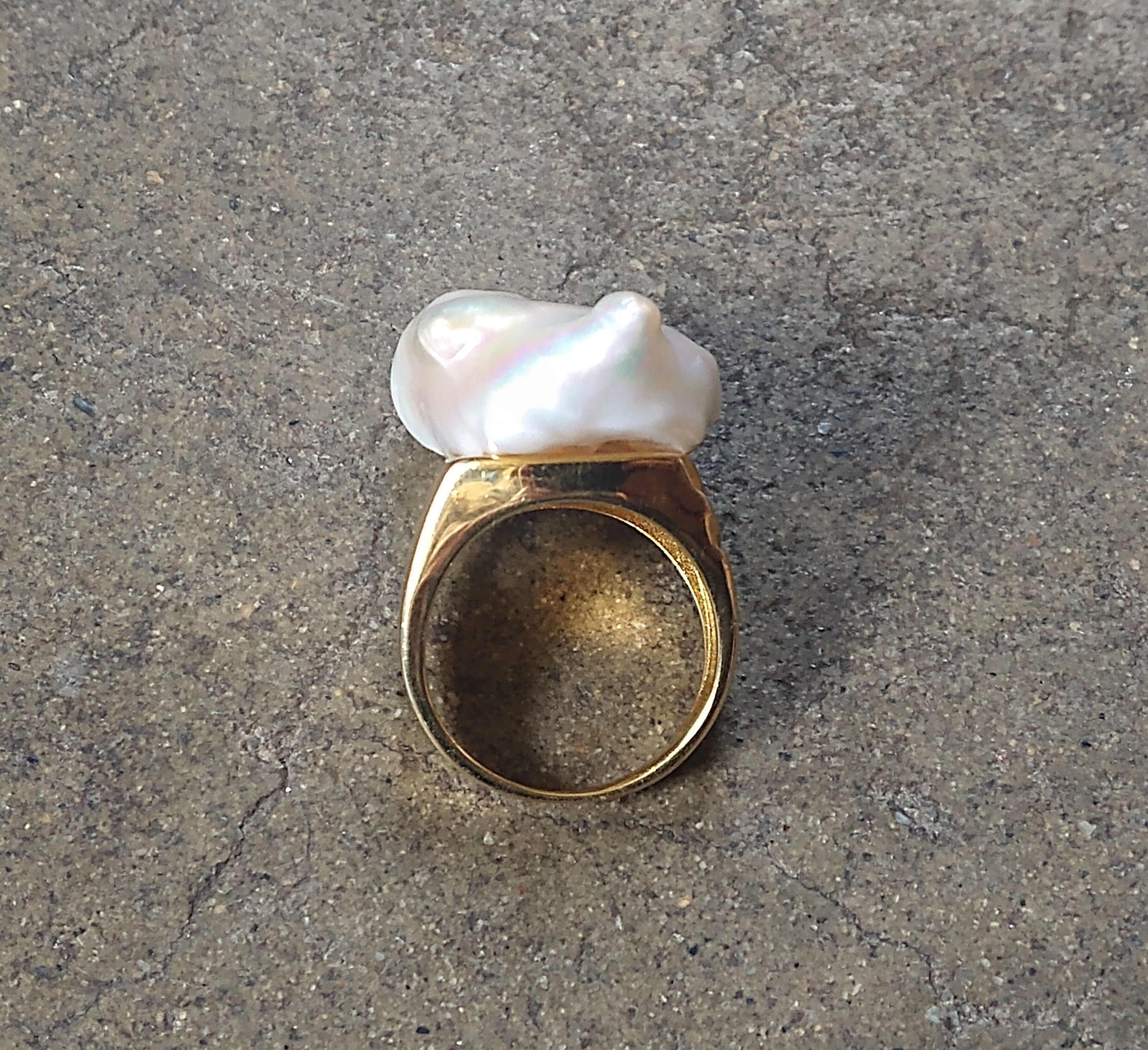 Jewelry × Sterling Silver Sterling Silver Ring Size 8.25 Baroque Pearl Modern Gold Size ONE SIZE - 3 Thumbnail