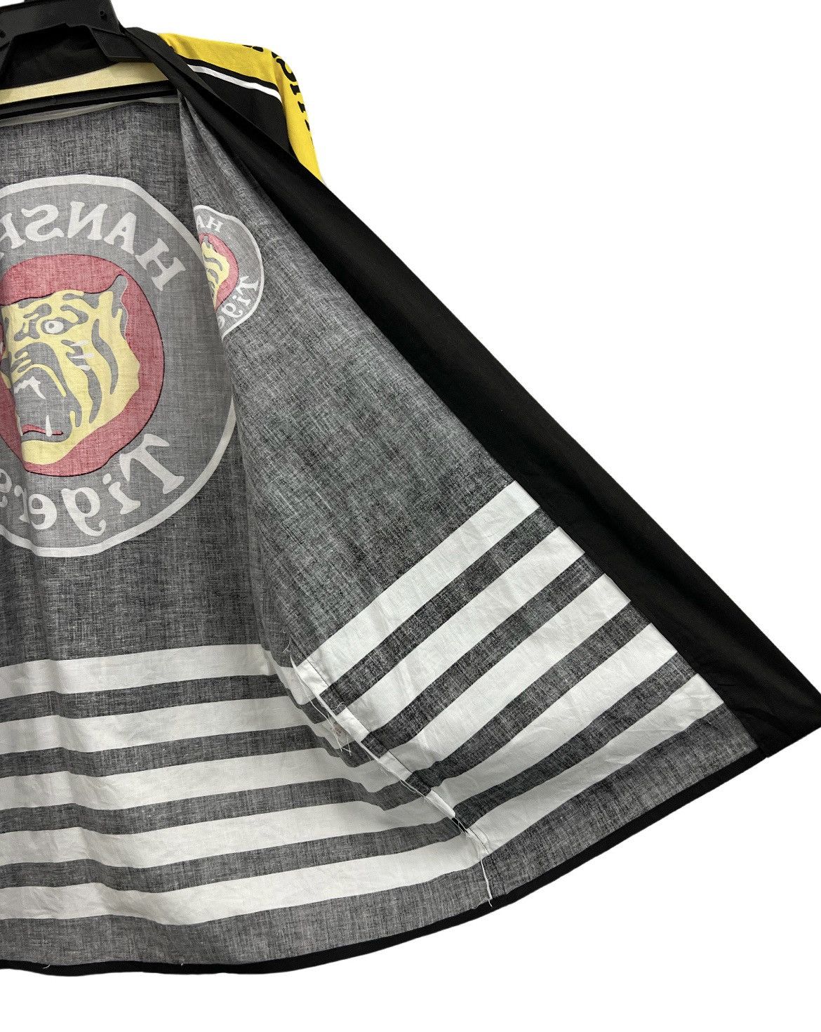 Japanese Brand Japanese Brand Hanshin Tigers Kimono Size US L / EU 52-54 / 3 - 10 Thumbnail