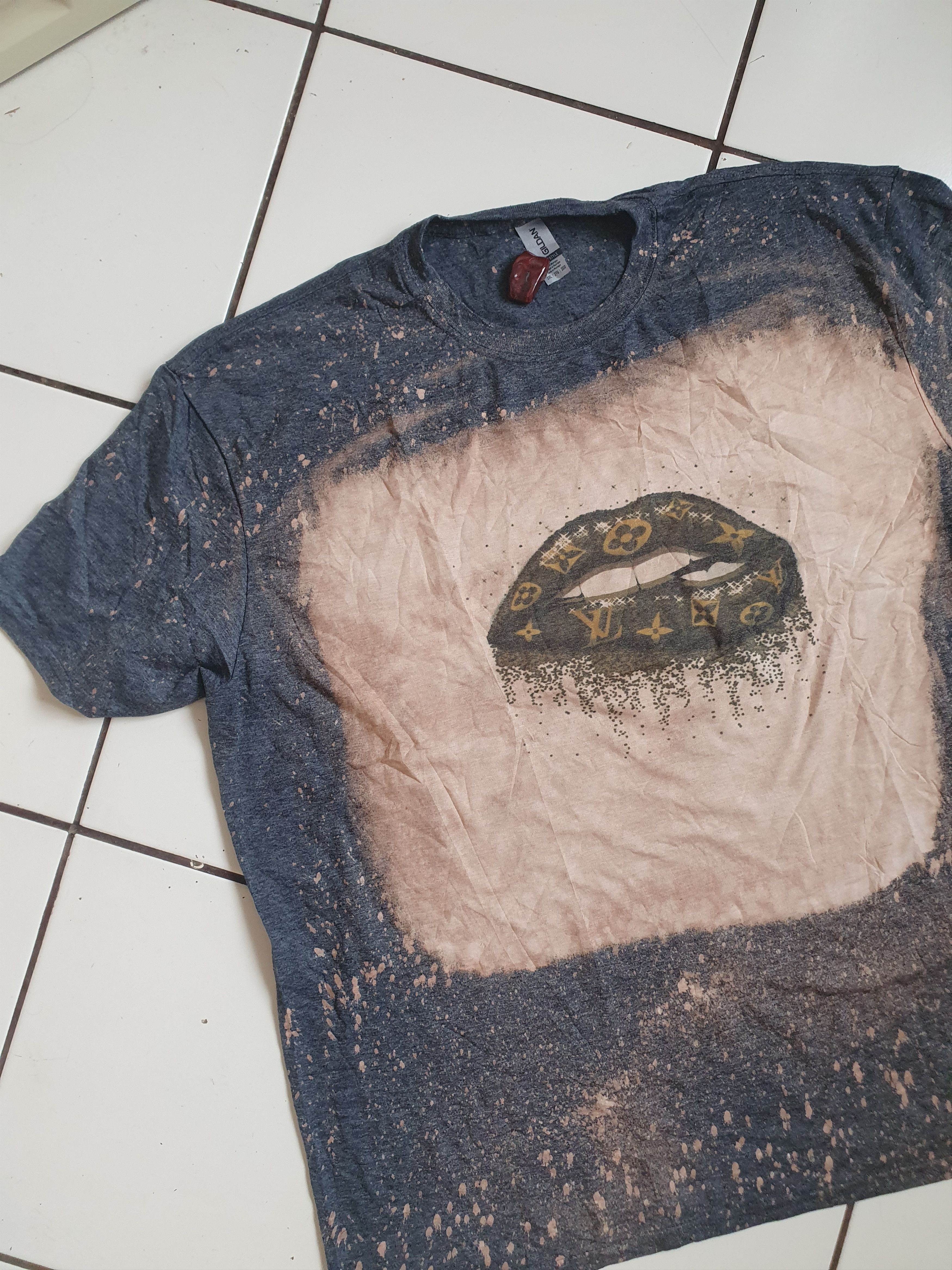 Gildan Gildan Tye Die custom made LIPS SWAG tee,sz XXL Size US XXL / EU 58 / 5 - 4 Thumbnail