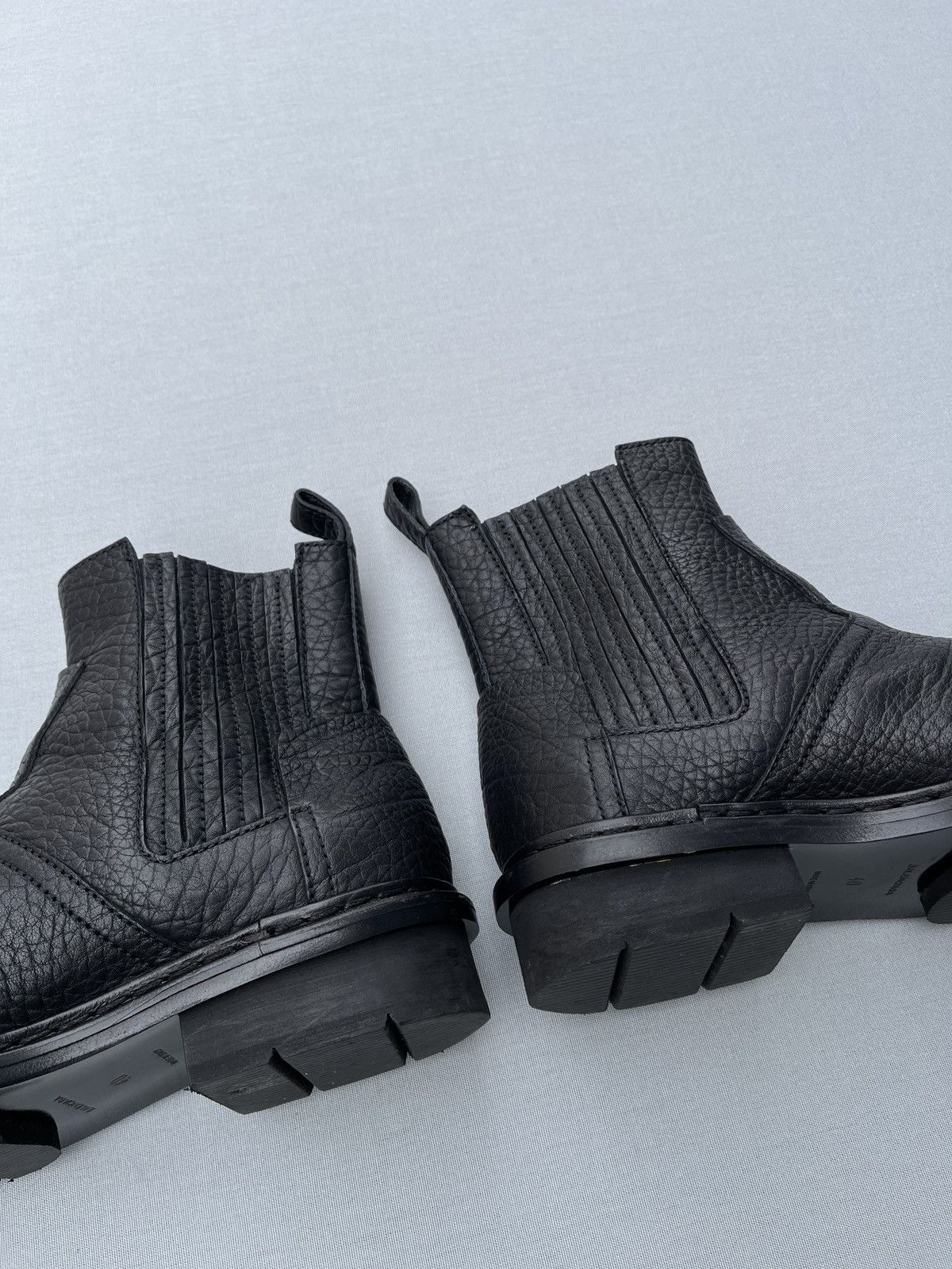 Balenciaga × Designer 🔥Rare BALENCIAGA Ankle High Leather Designer Boots Size US 7 / EU 40 - 10 Thumbnail