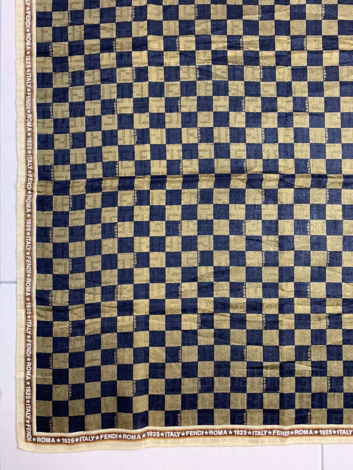 Designer Fendi Vintage Handkerchief Pocketsquares Size ONE SIZE - 7 Thumbnail